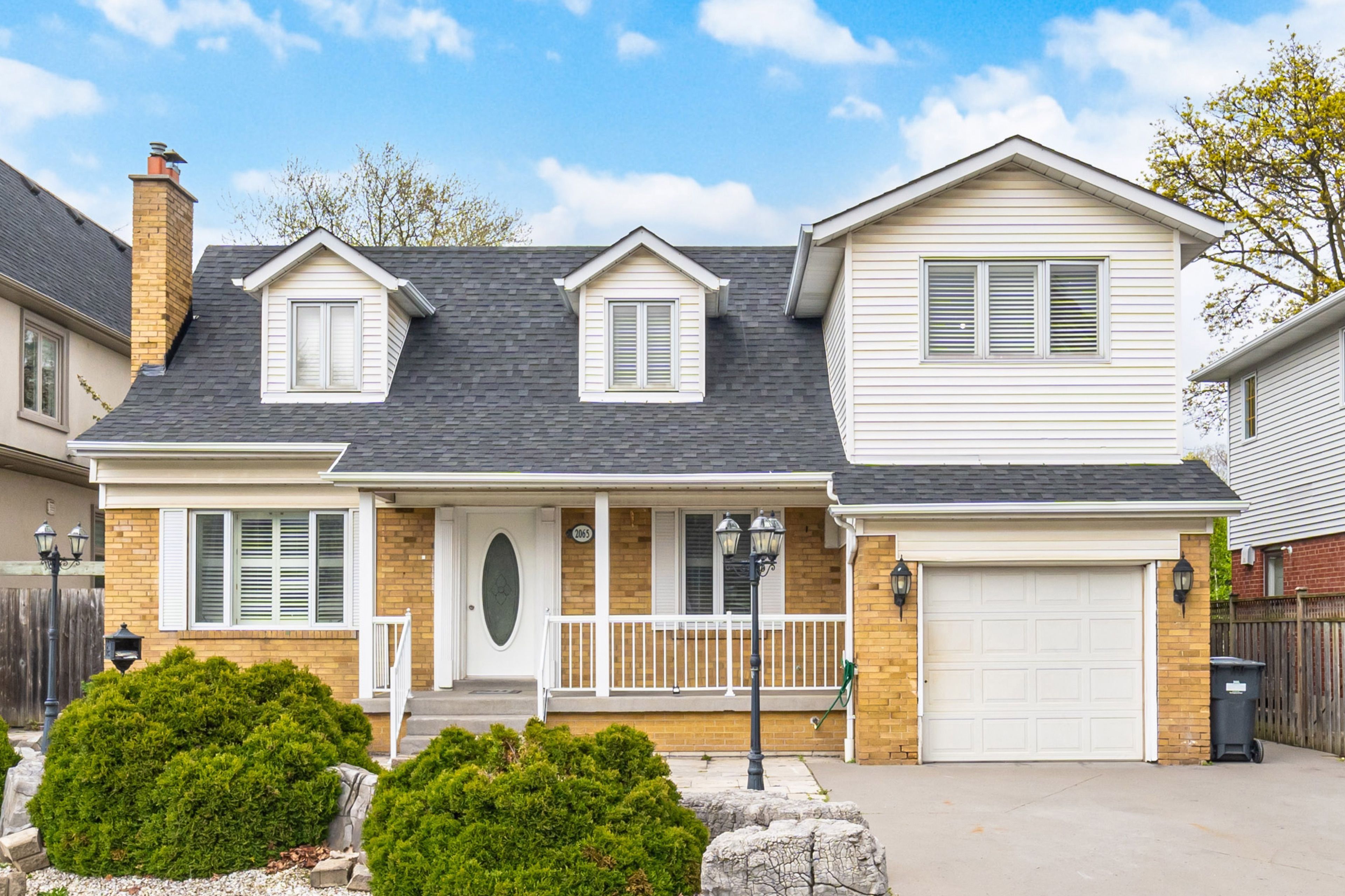 2065 Westfield Drive, Mississauga, On L4y 1p2