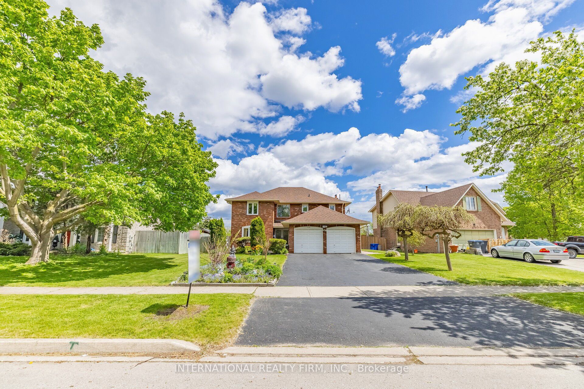 1236 Fleet Street, Mississauga, On L5h 3p5