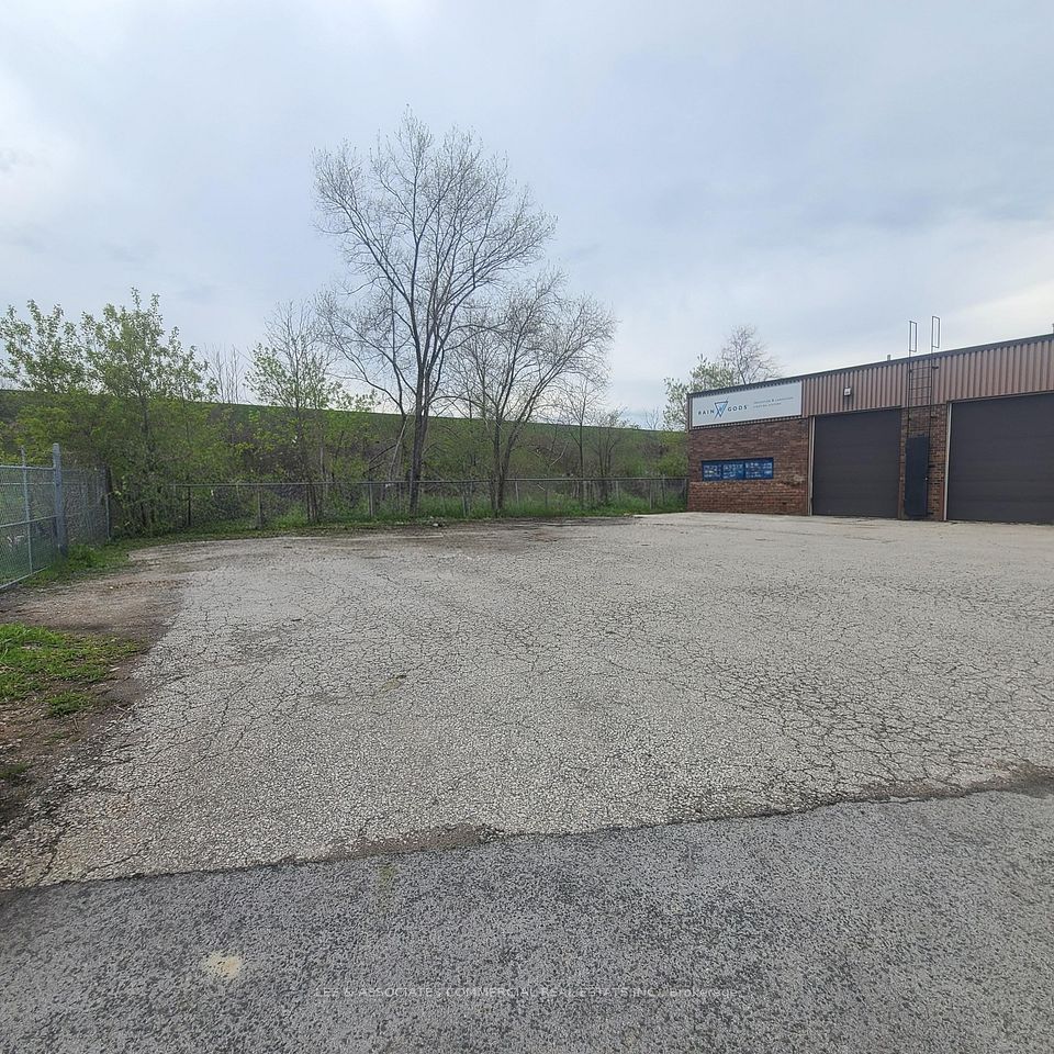 220 Bronte Street N 1, Milton, On L9t 2n9