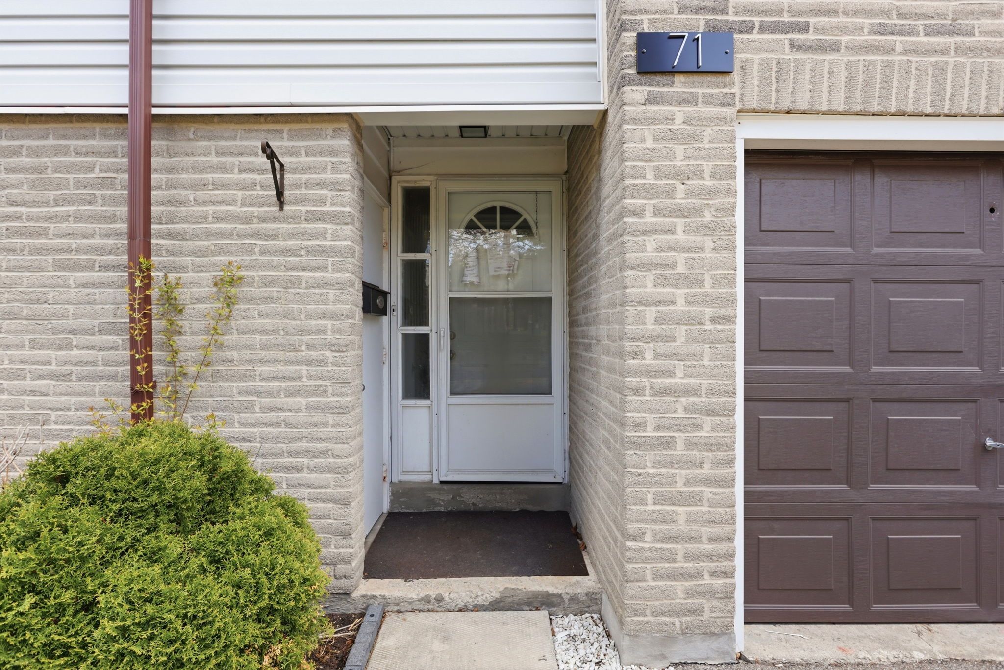 2440 Bromsgrove Road 71, Mississauga, On L5j 4j7