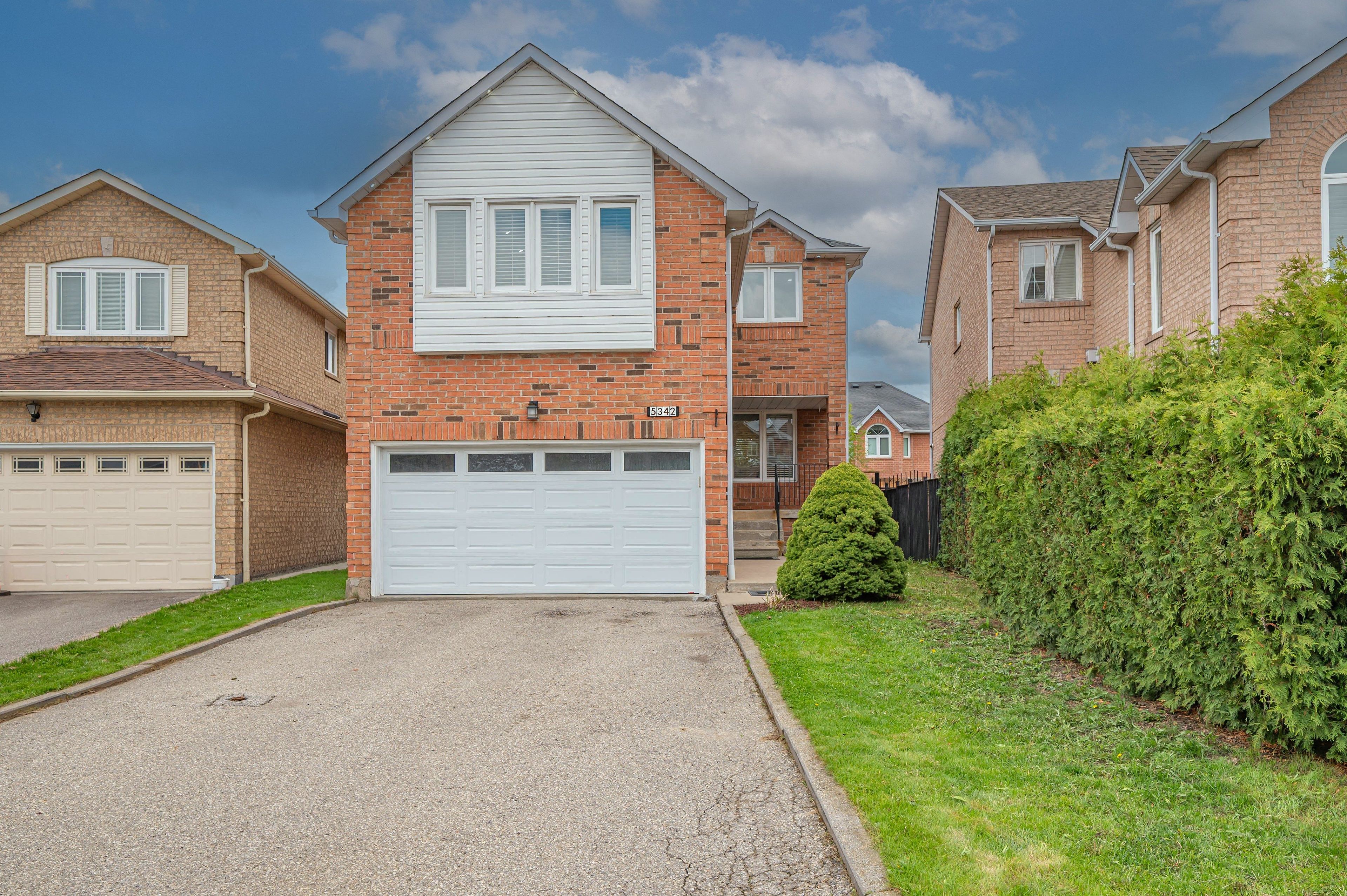 5342 Crane Court, Mississauga, On L5v 2c4