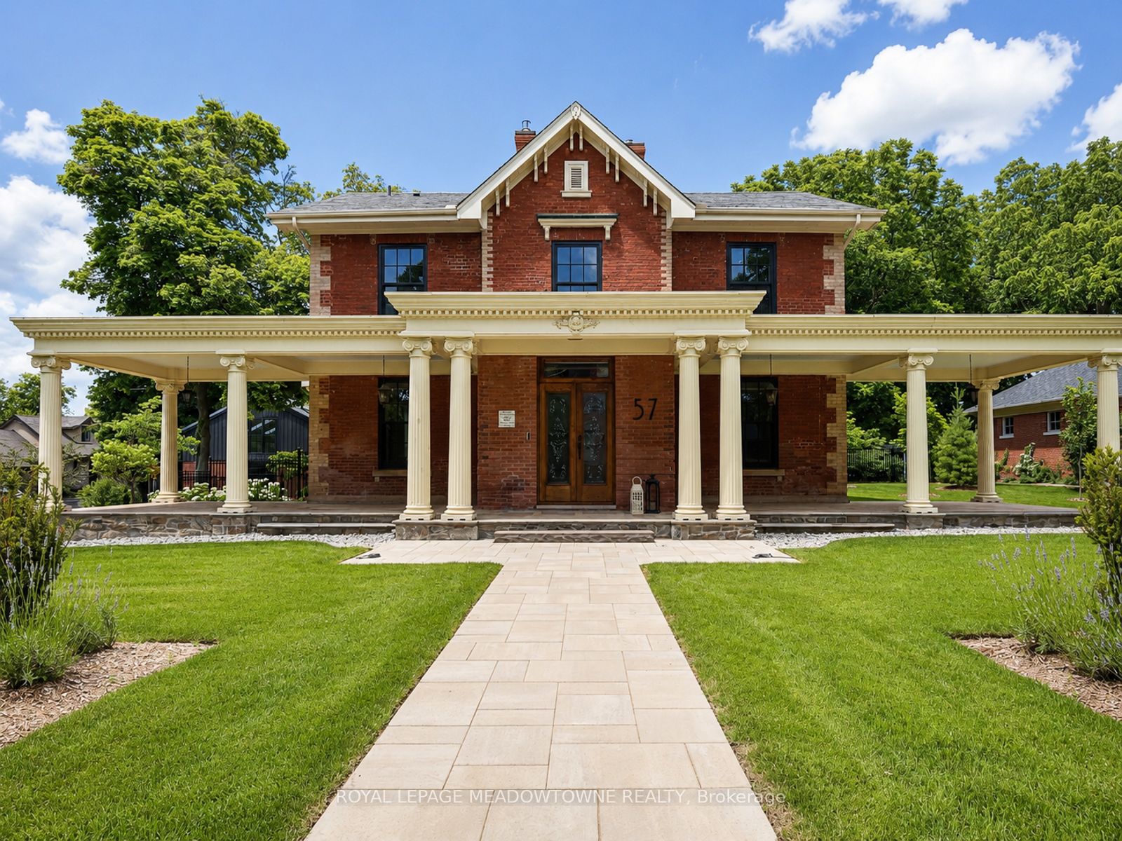 57 Victoria Street, Milton, On L9t 1s6
