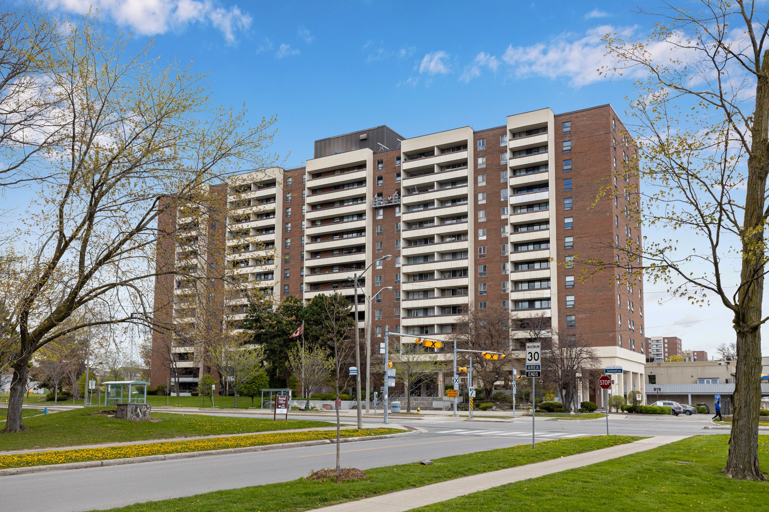 455 Sentinel Road 1309, Toronto, On M3j 1v5