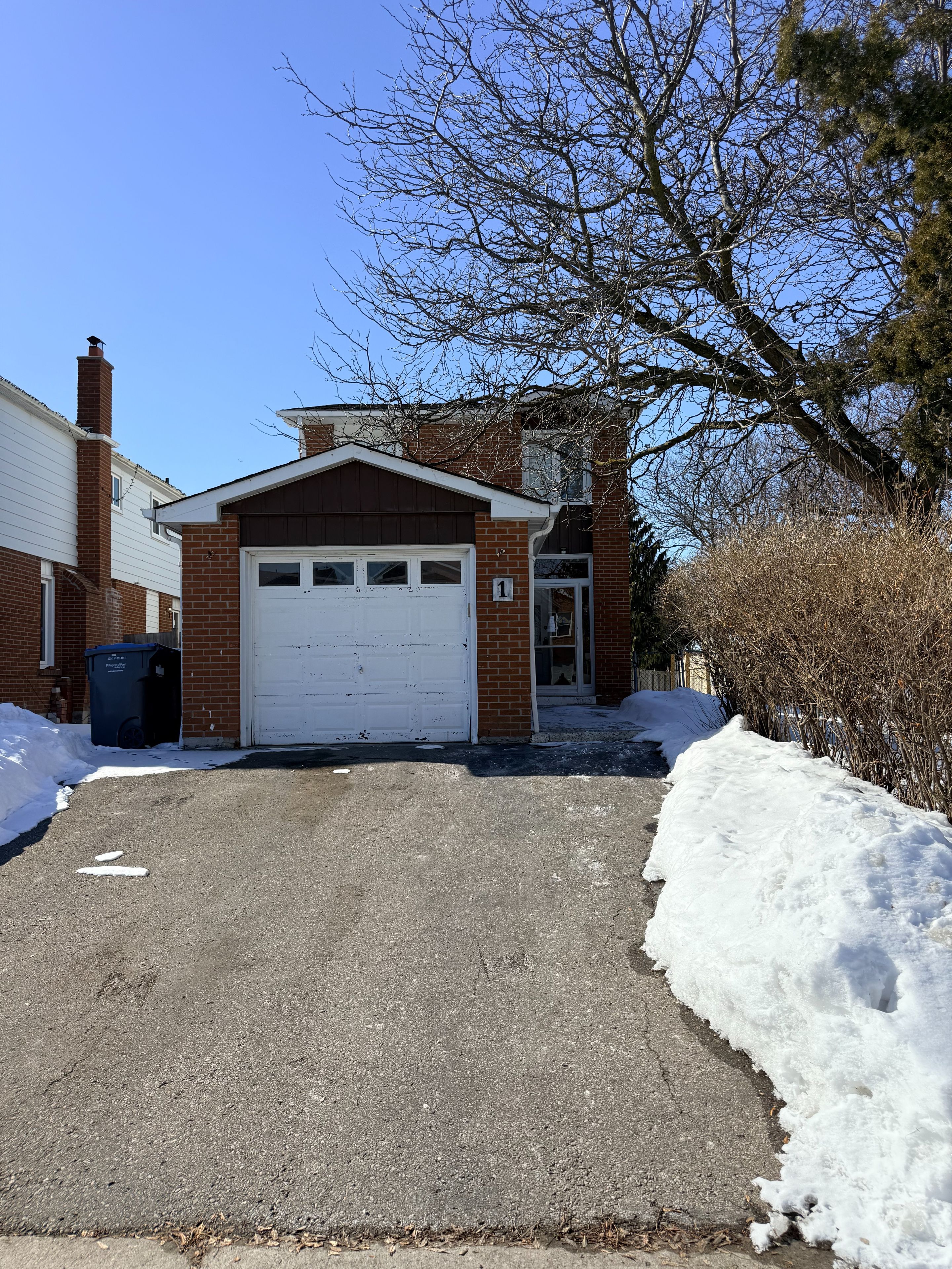 1 Hudson Drive, Brampton, On L6y 2n6