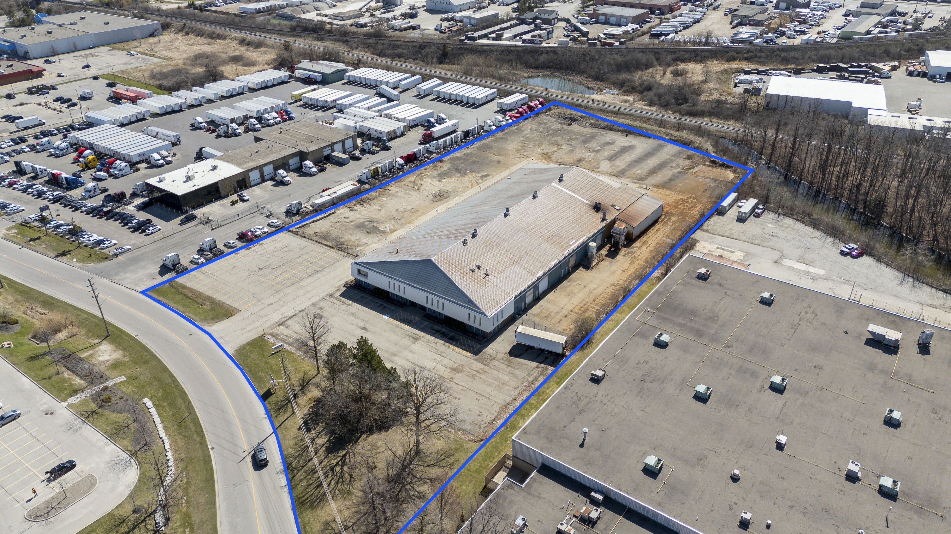 140 Market Drive, Milton, On L9t 3h5
