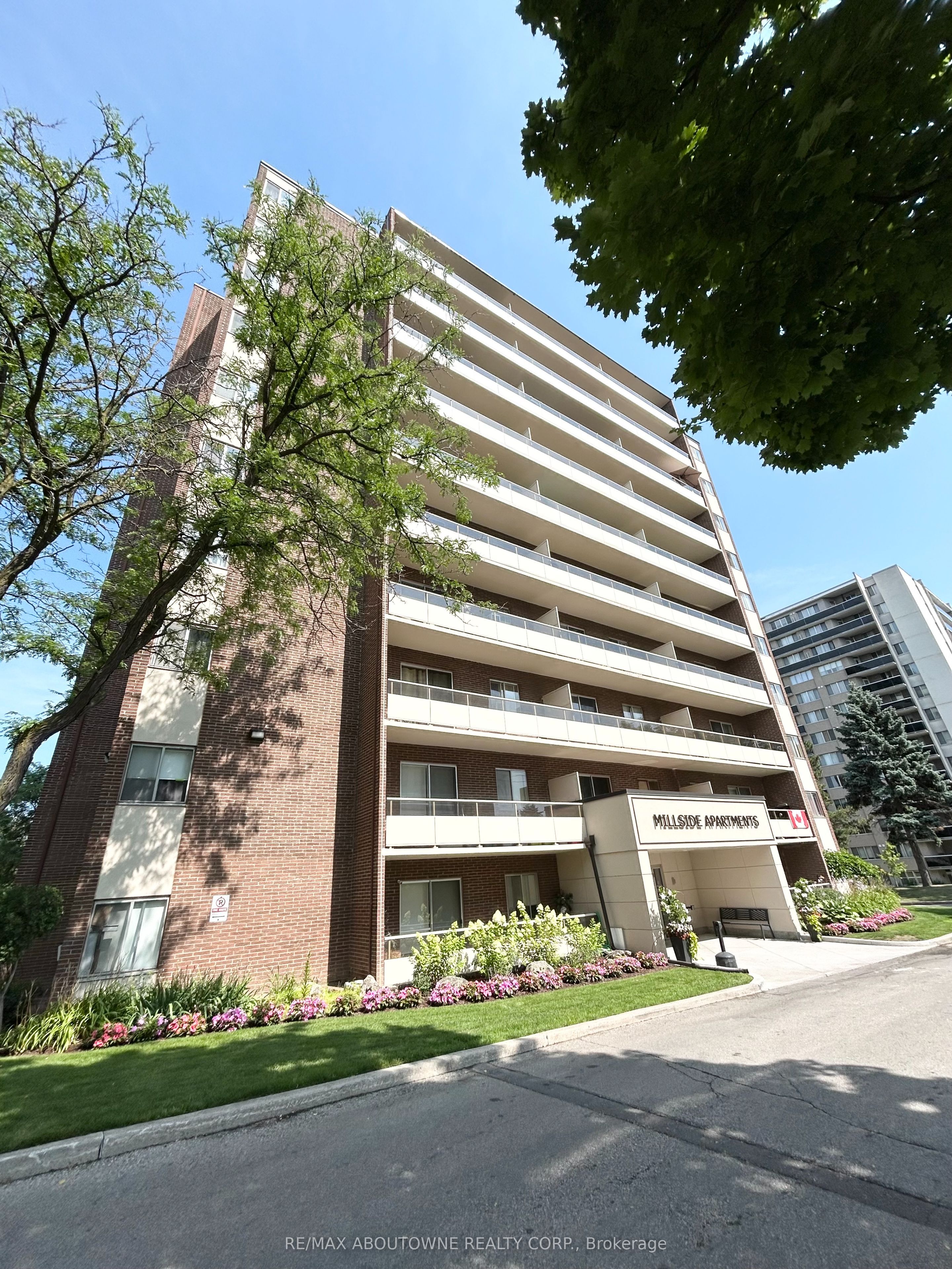 101 Millside Drive 408, Milton, On L9t 3c2