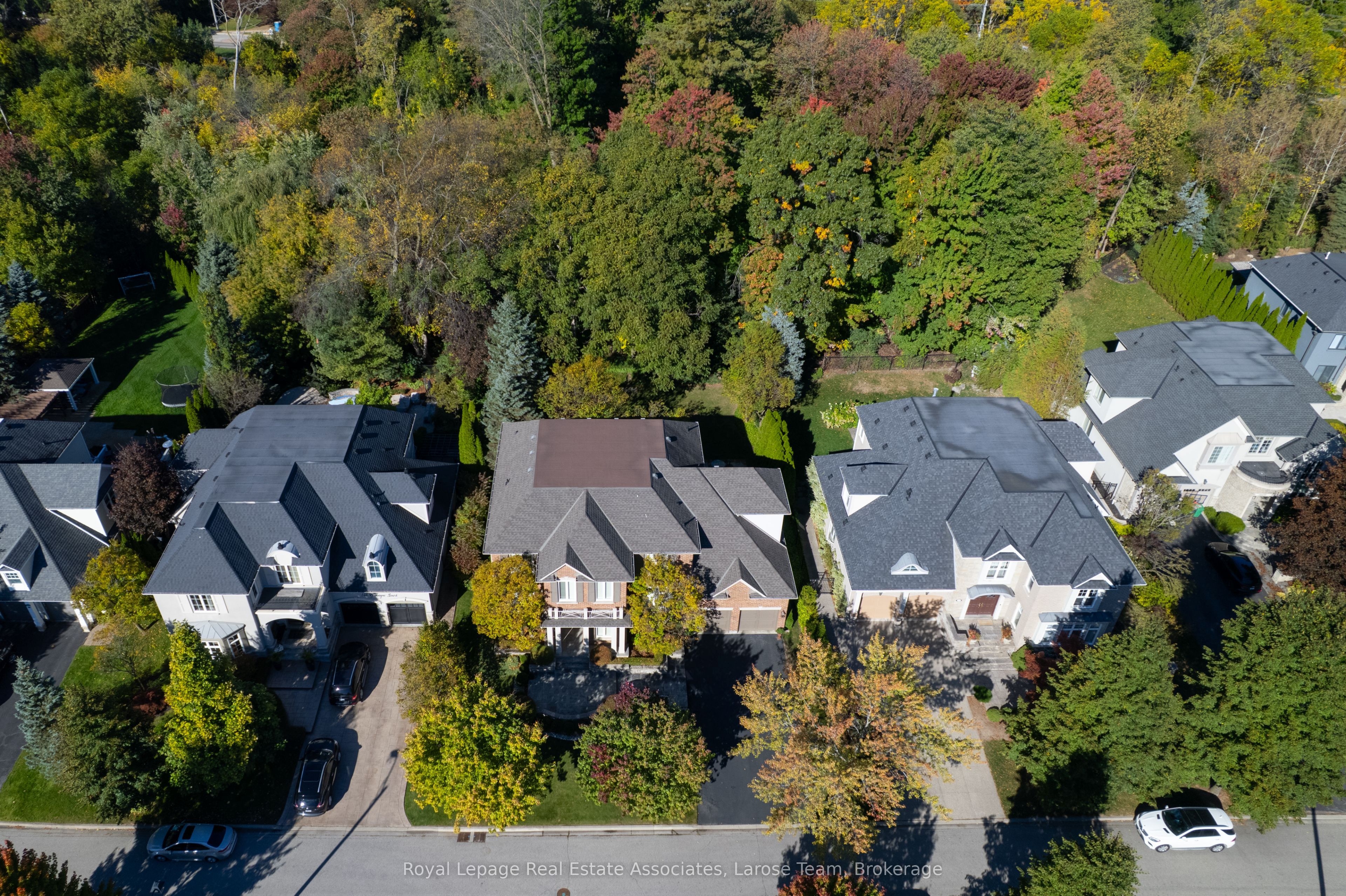 562 Gladwyne Court, Mississauga, On L5h 4l4