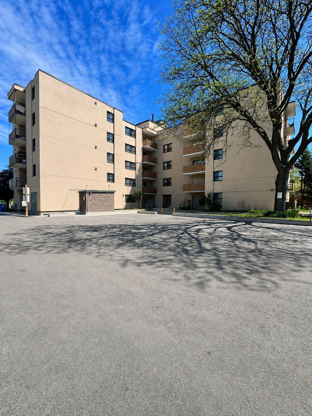 1445 Wilson Avenue 106, Toronto, On M3m 1j5