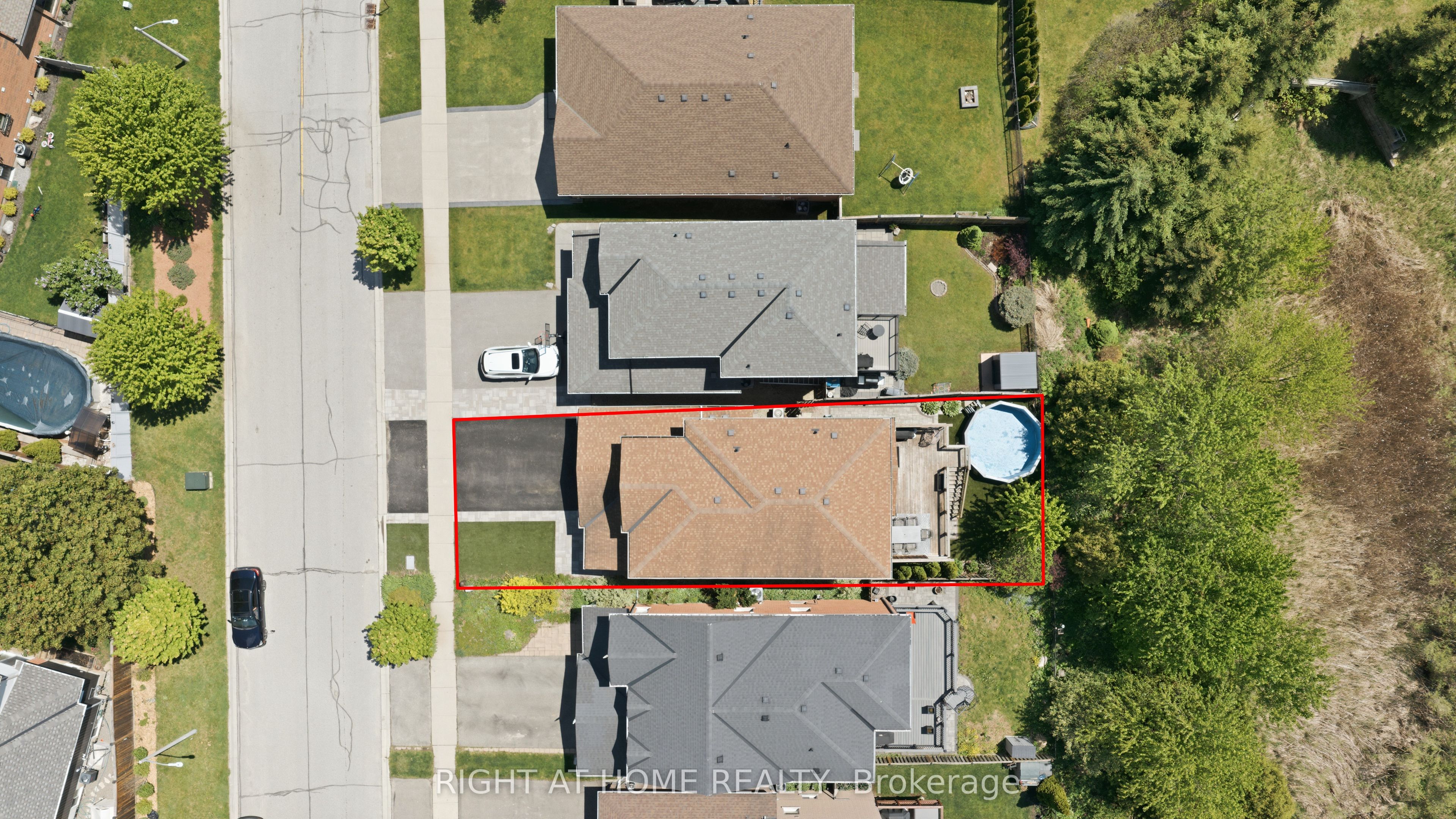 182 Mowat Crescent, Halton Hills, On L7g 6a4