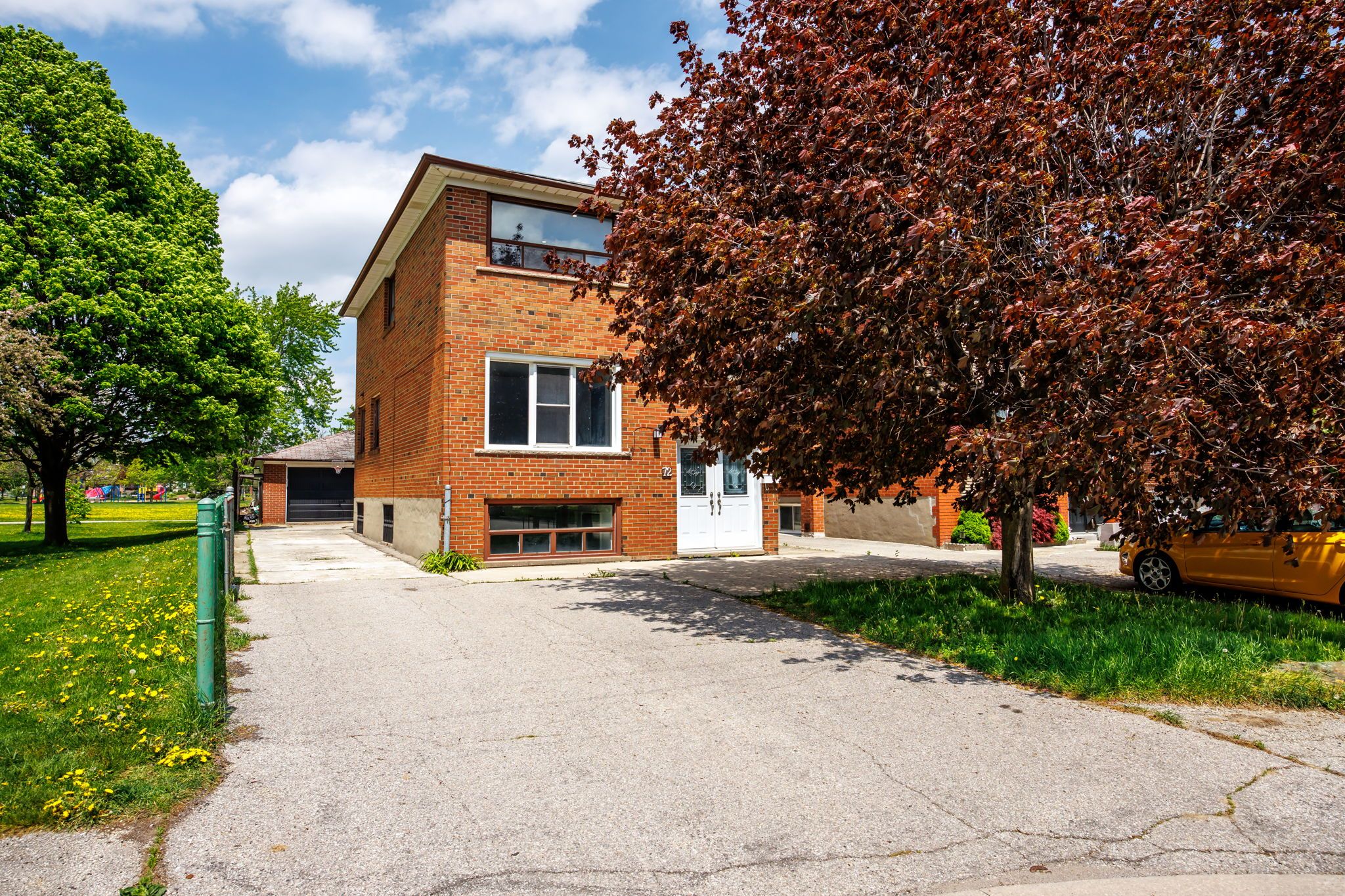 72 Katherine Road, Toronto, On M3k 1j4