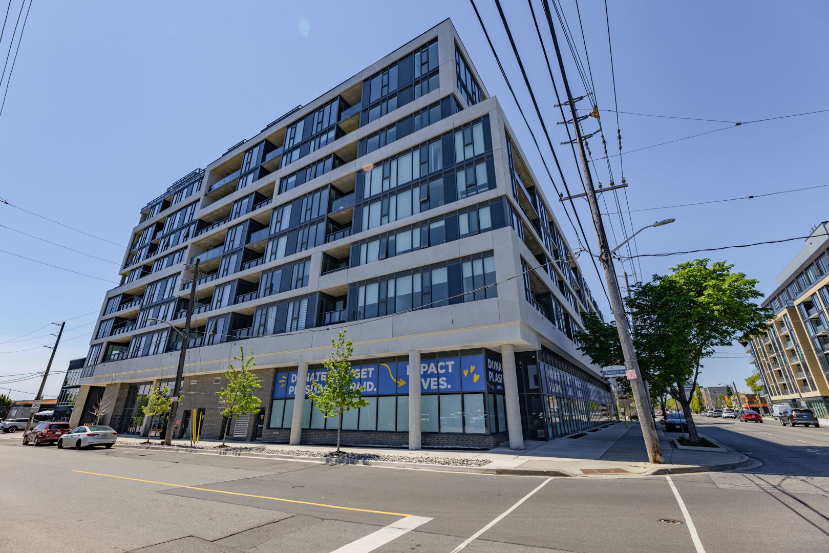 859 The Queensway 502, Toronto, On M8z 1n8
