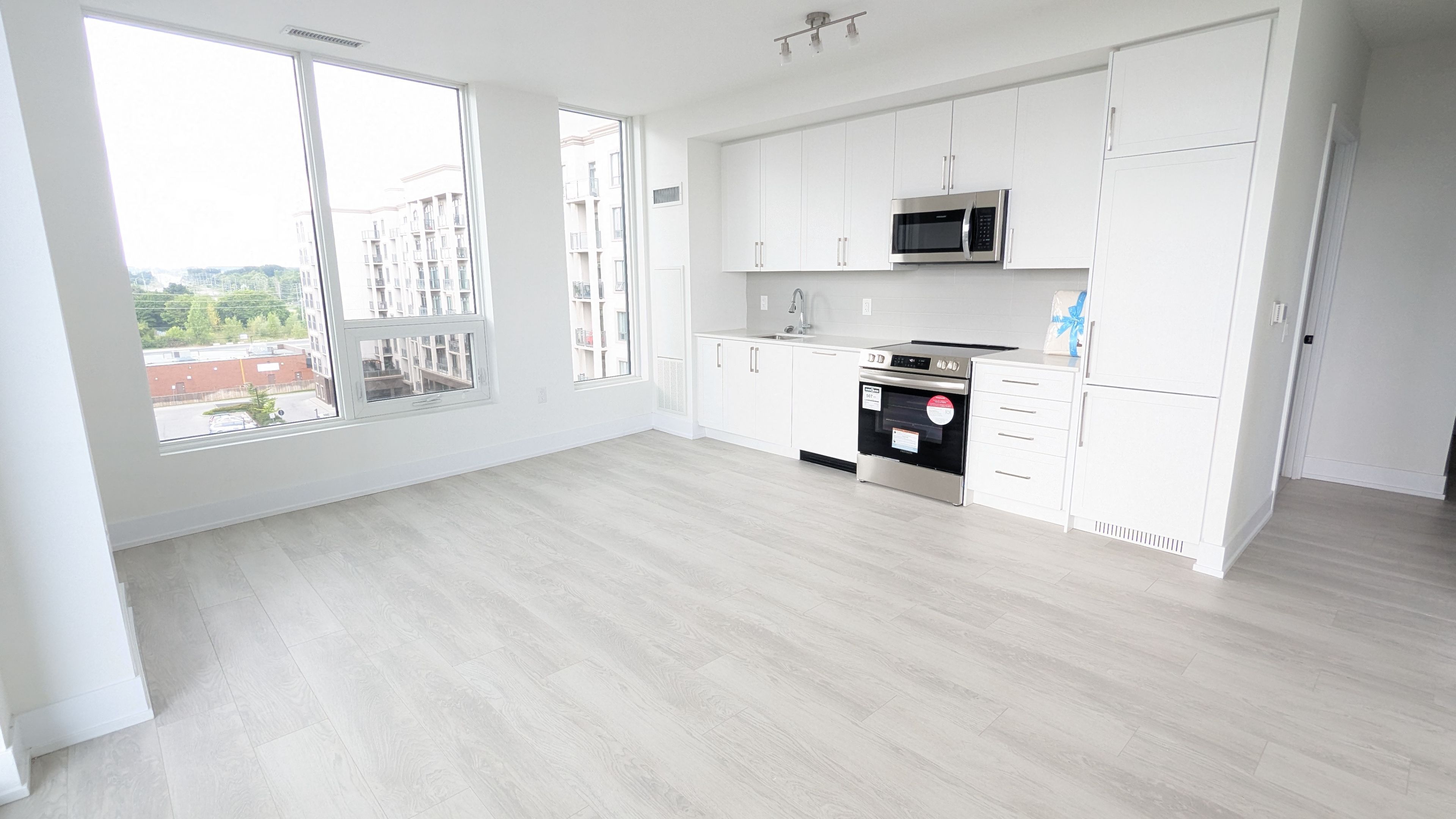 2450 Old Bronte Road 642, Oakville, On L6m 5p6