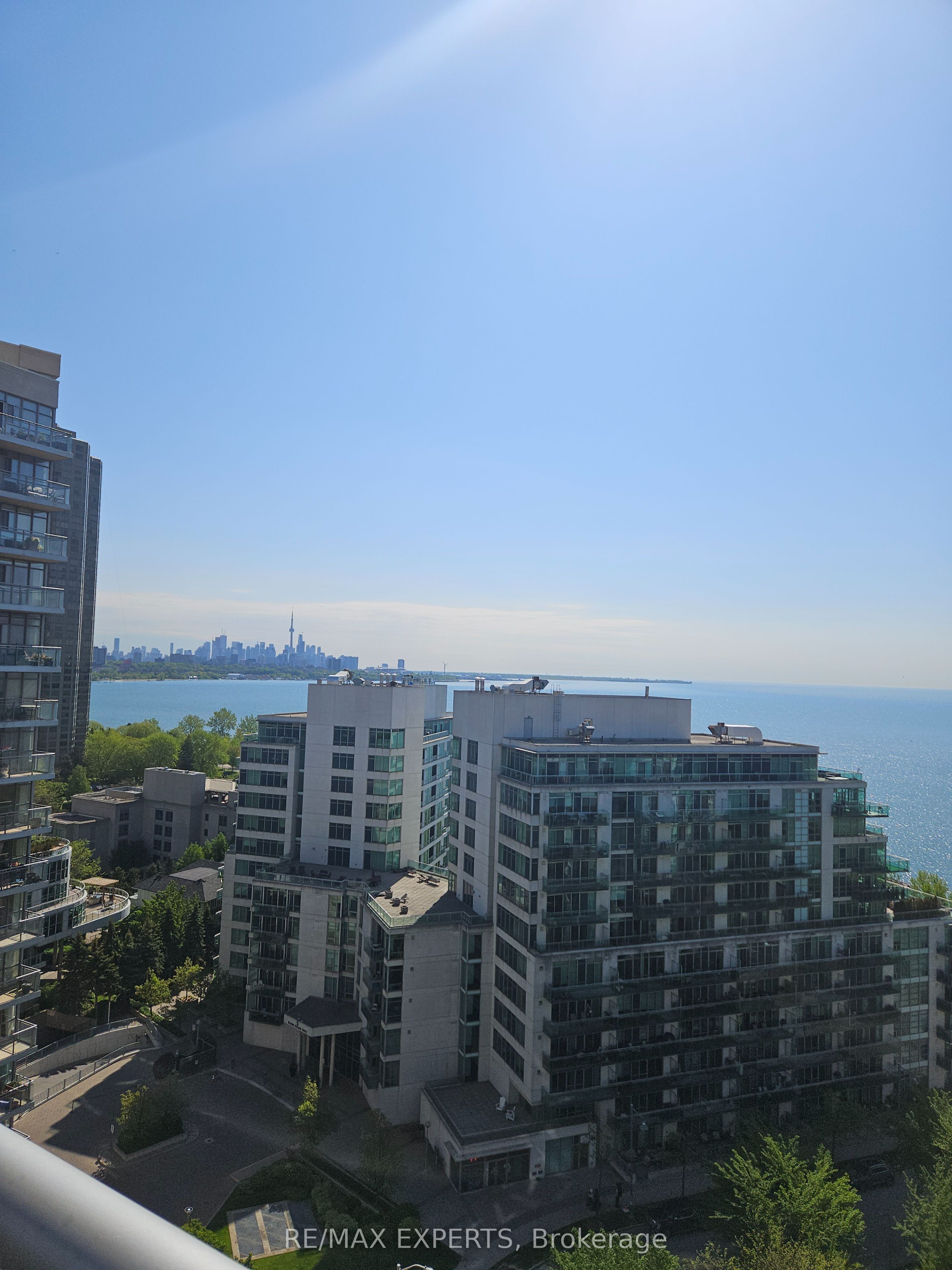 2083 Lakeshore Boulevard W 1509, Toronto, On M8v 4g2