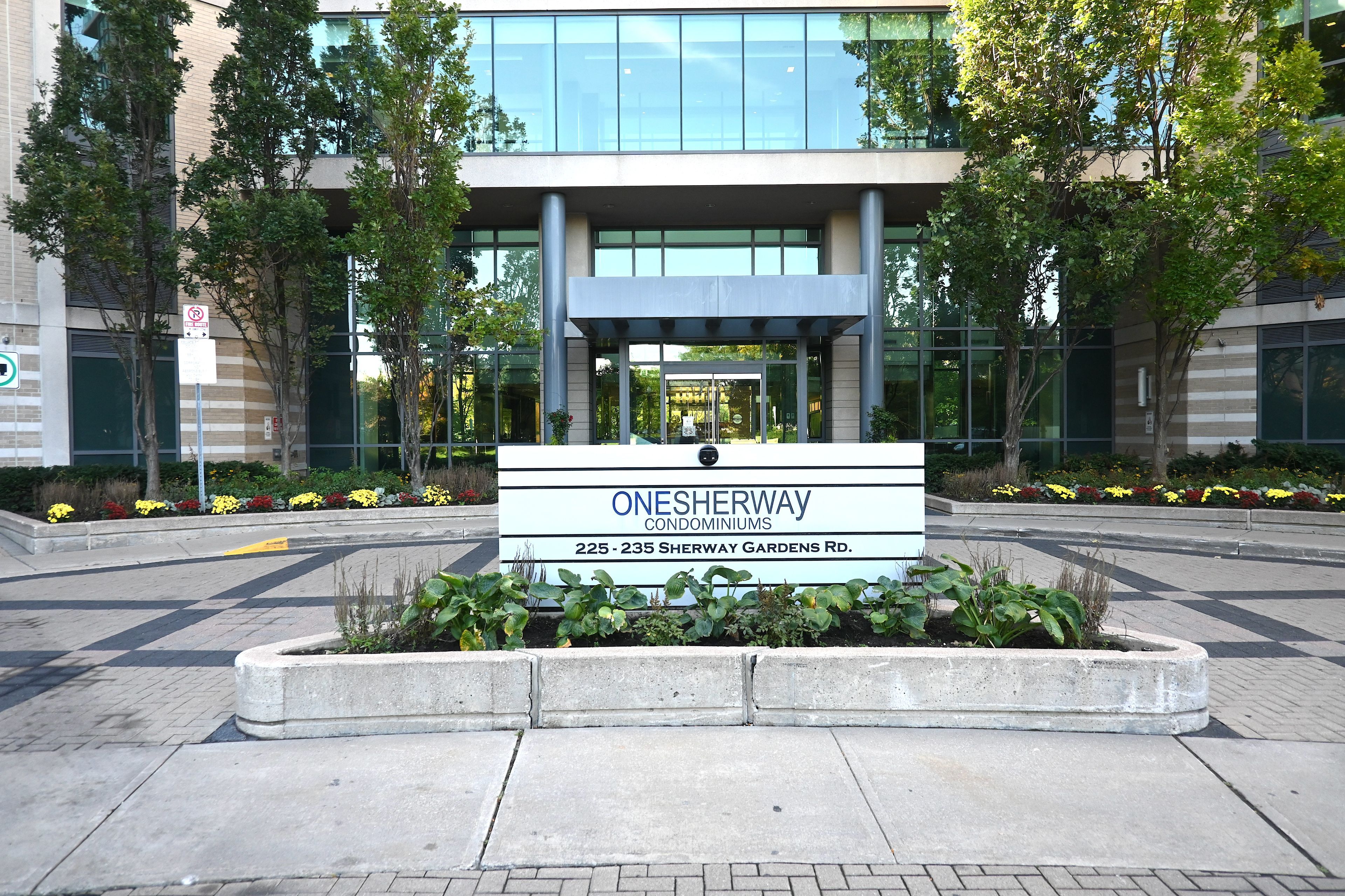 235 Sherway Gardens Road 305, Toronto, On M9c 0a2