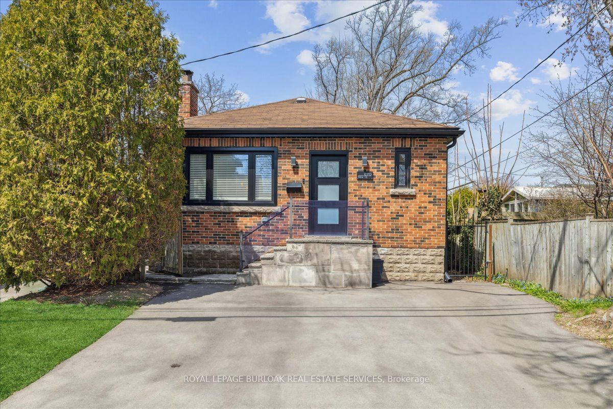 3290 New Street 113, Burlington, On L7n 1m8
