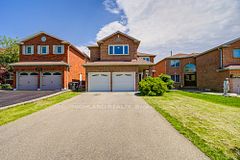 4777 Crystal Rose Drive, Mississauga, On L5v 1g9