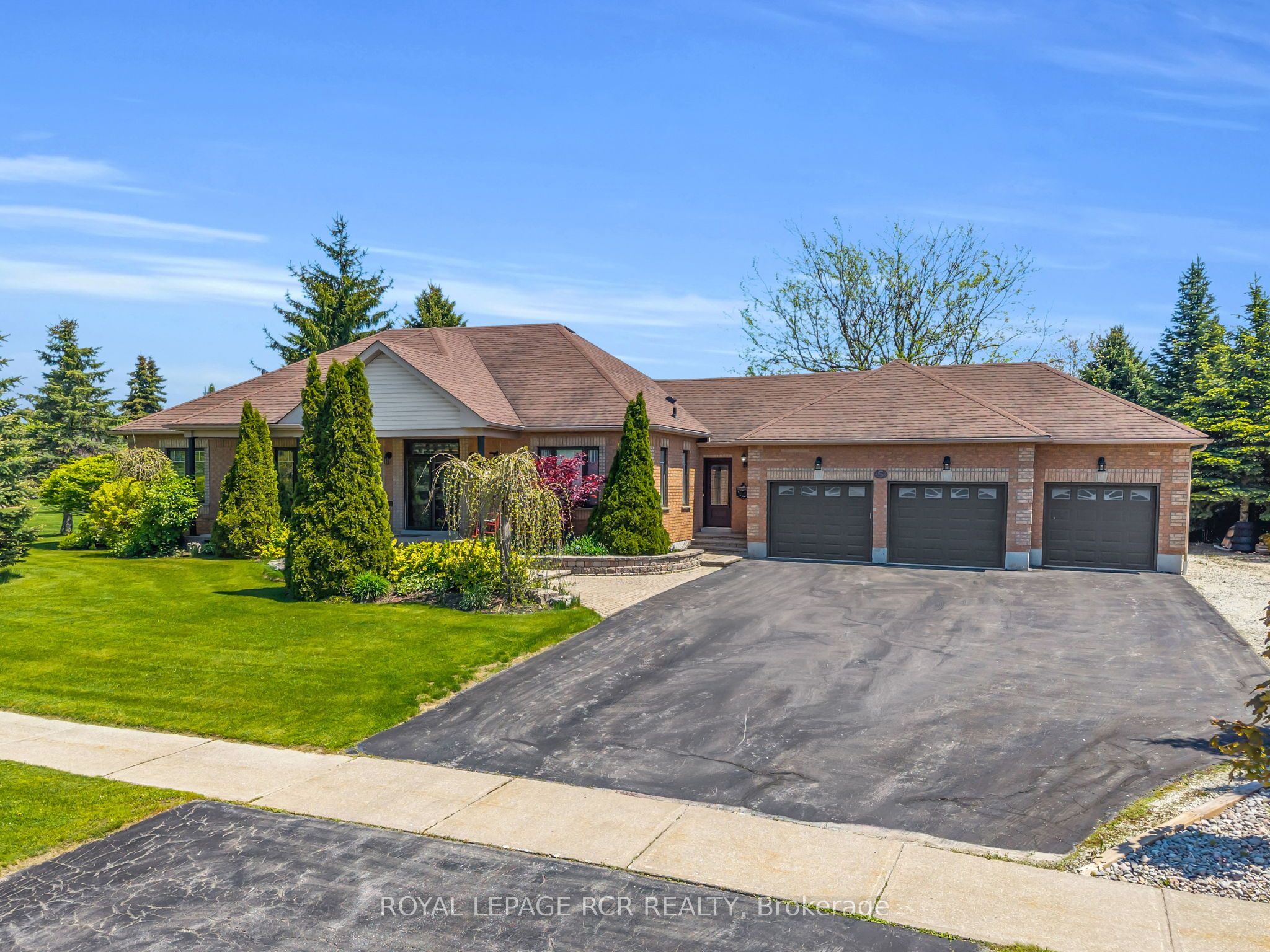 5 Massari Street, Caledon, On L7k 0b6