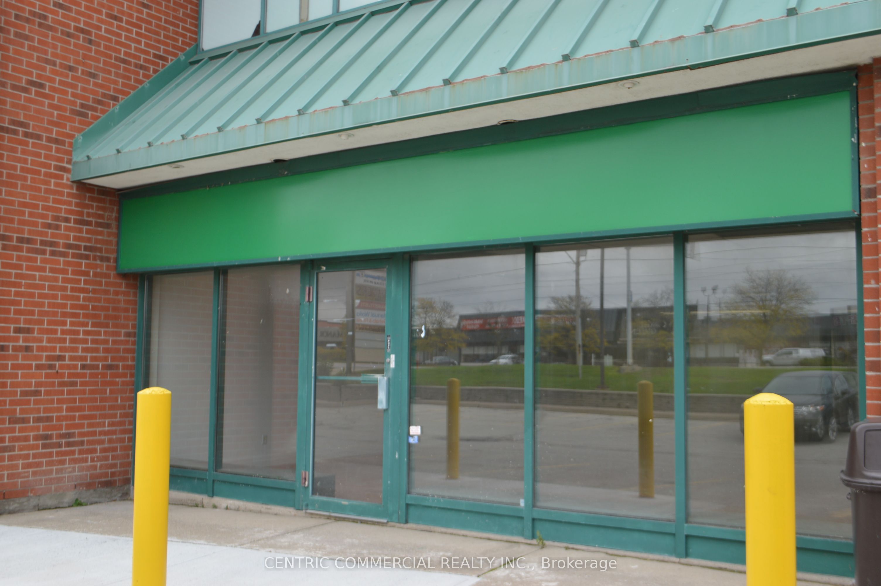 1900 Dundas Street E 2, Mississauga, On L4x 2z4