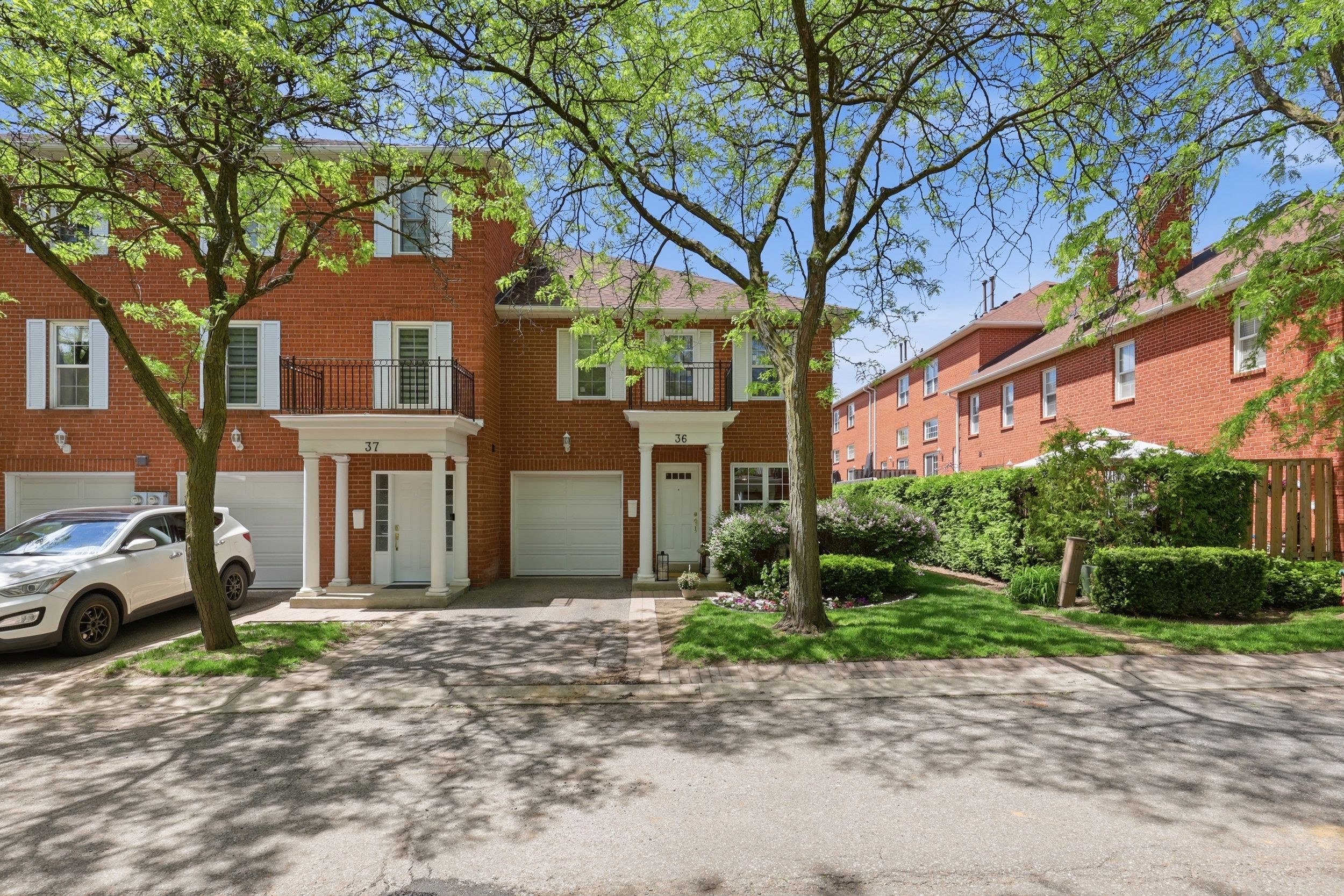 36 Stornwood Court, Brampton, On L6w 4h5
