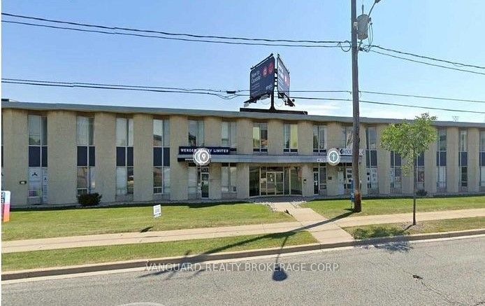 61 Alness Street 204, Toronto, On M3j 2h2