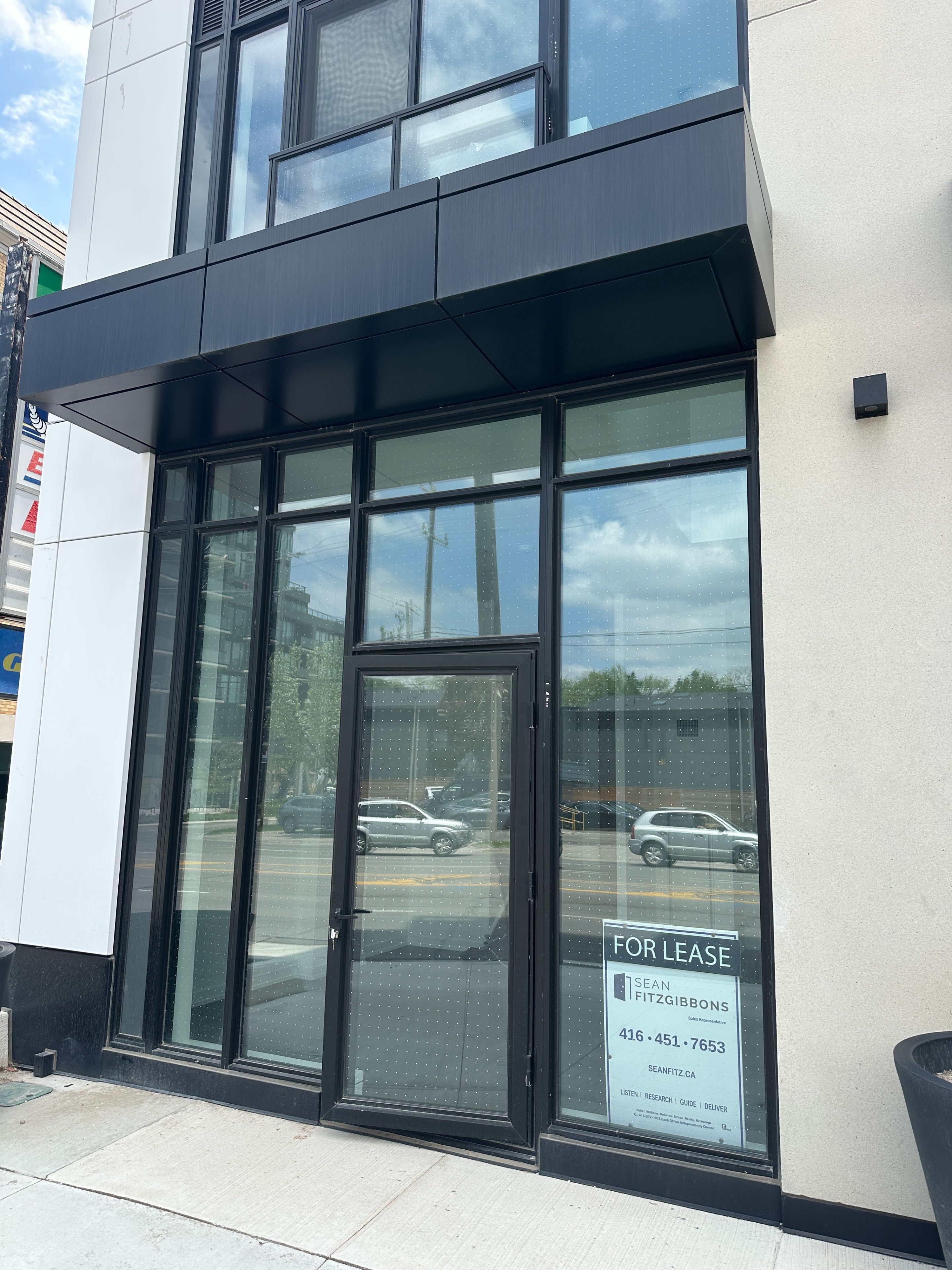 801 The Queensway 106, Toronto, On M8z 1n4
