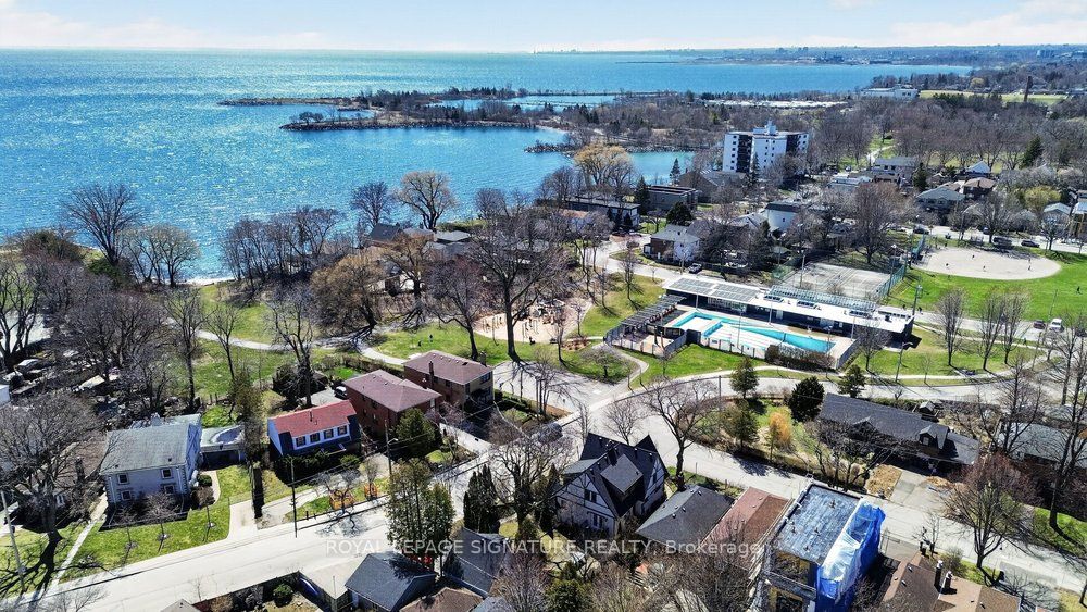 175b Lake Shore Drive, Toronto, On M8v 2a1