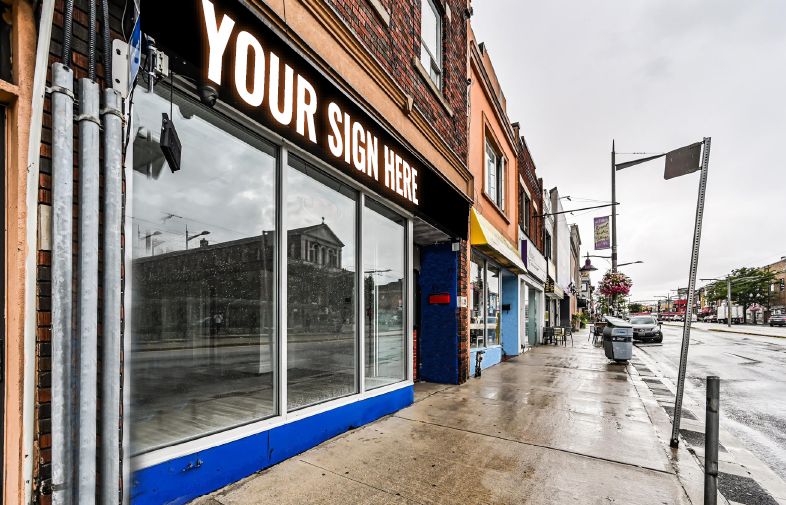 1125 St Clair Avenue, Toronto, On M6e 1b1