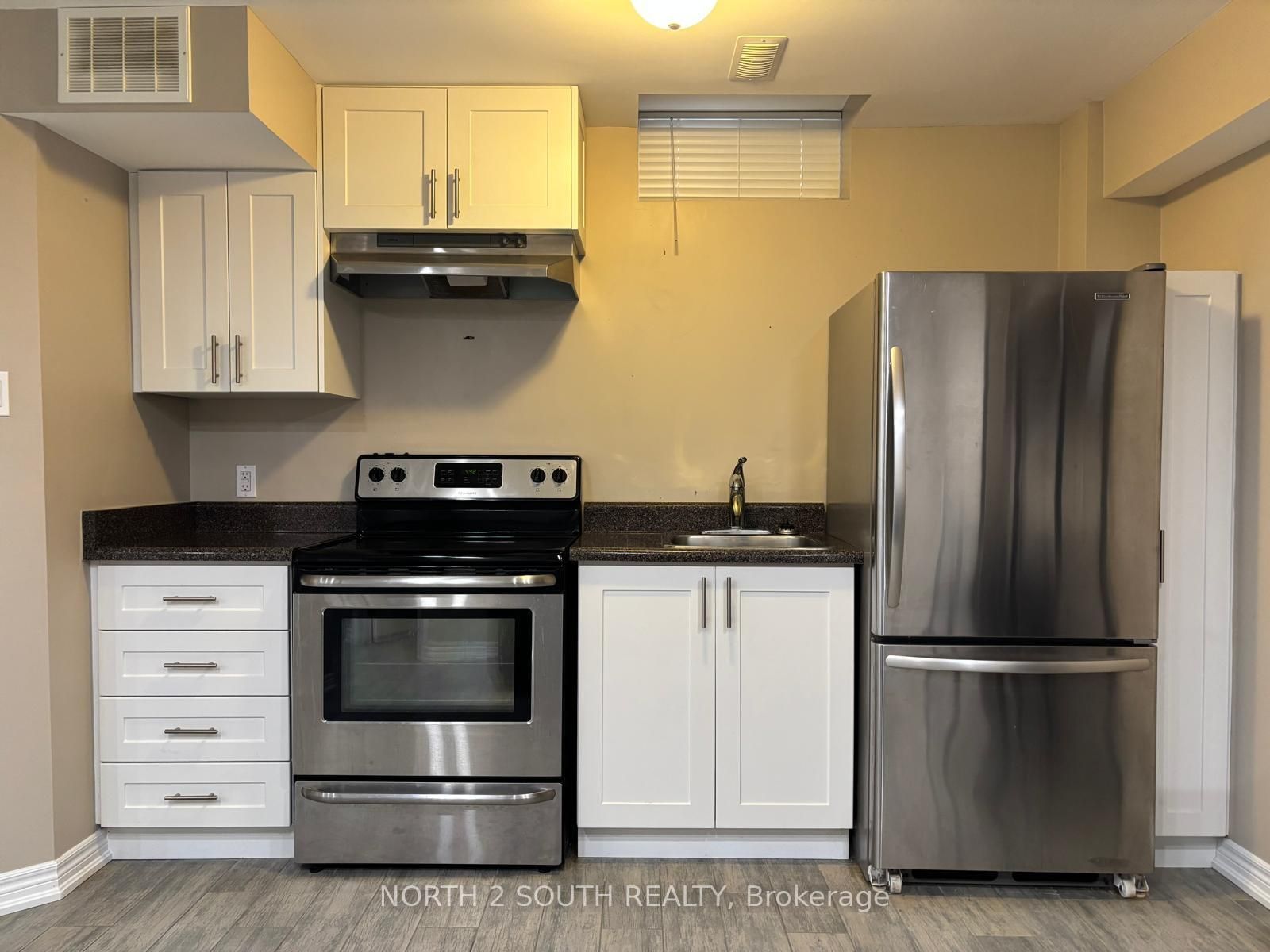 23 Vanwood Crescent Bsmt, Brampton, On L6p 2x3