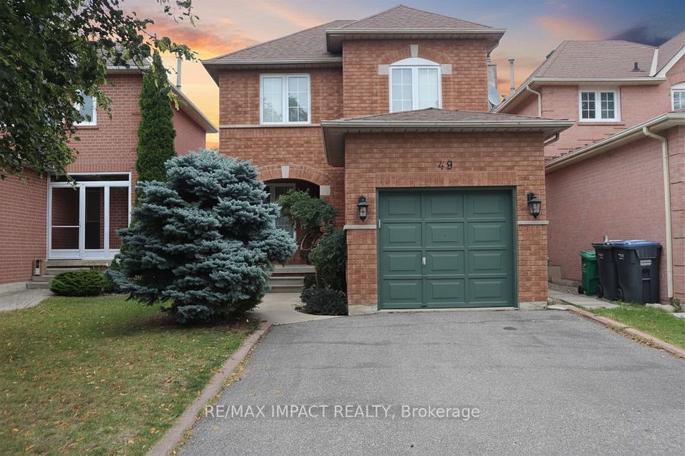 49 Hood Crescent, Brampton, On L6y 4s7