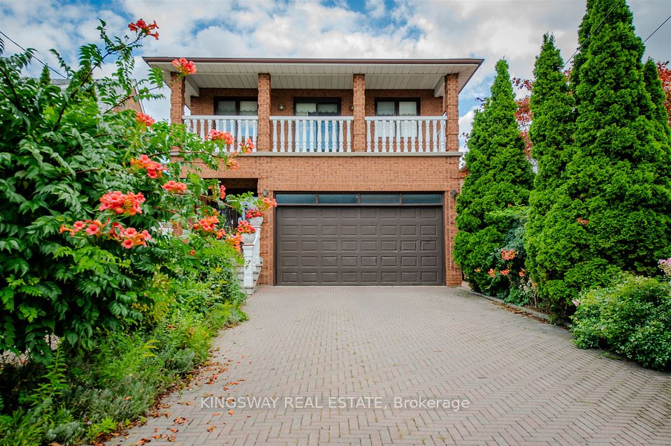 27 Mulholland Avenue, Toronto, On M6a 2s1