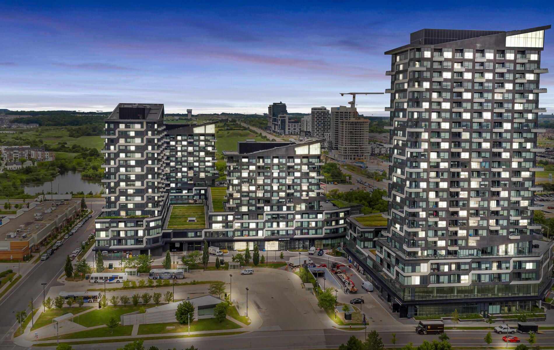 2485 Taunton Road 349, Oakville, On L6h 3r8