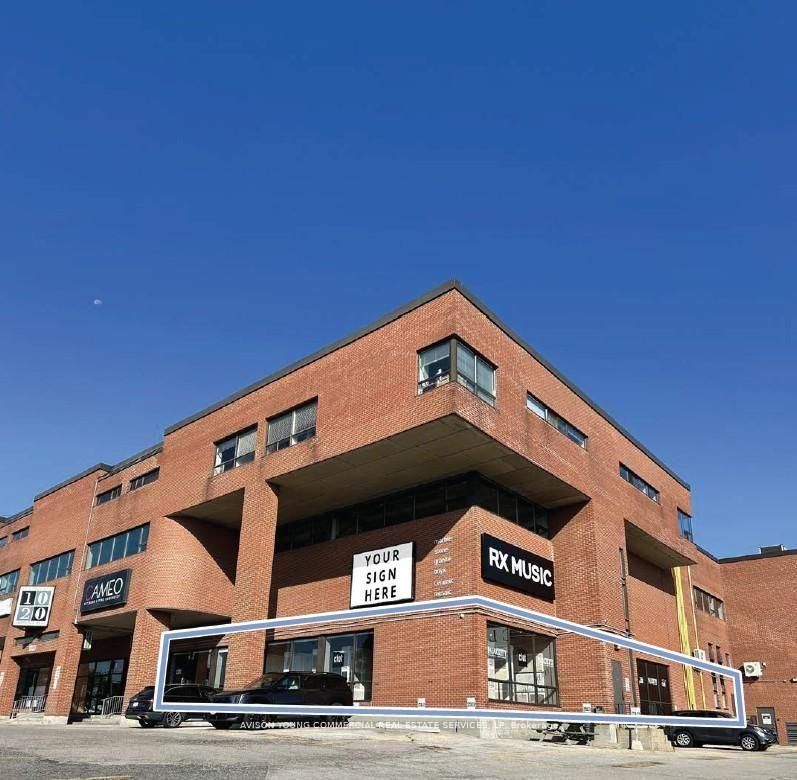 1020 Lawrence Avenue W 102, Toronto, On M6a 1c8