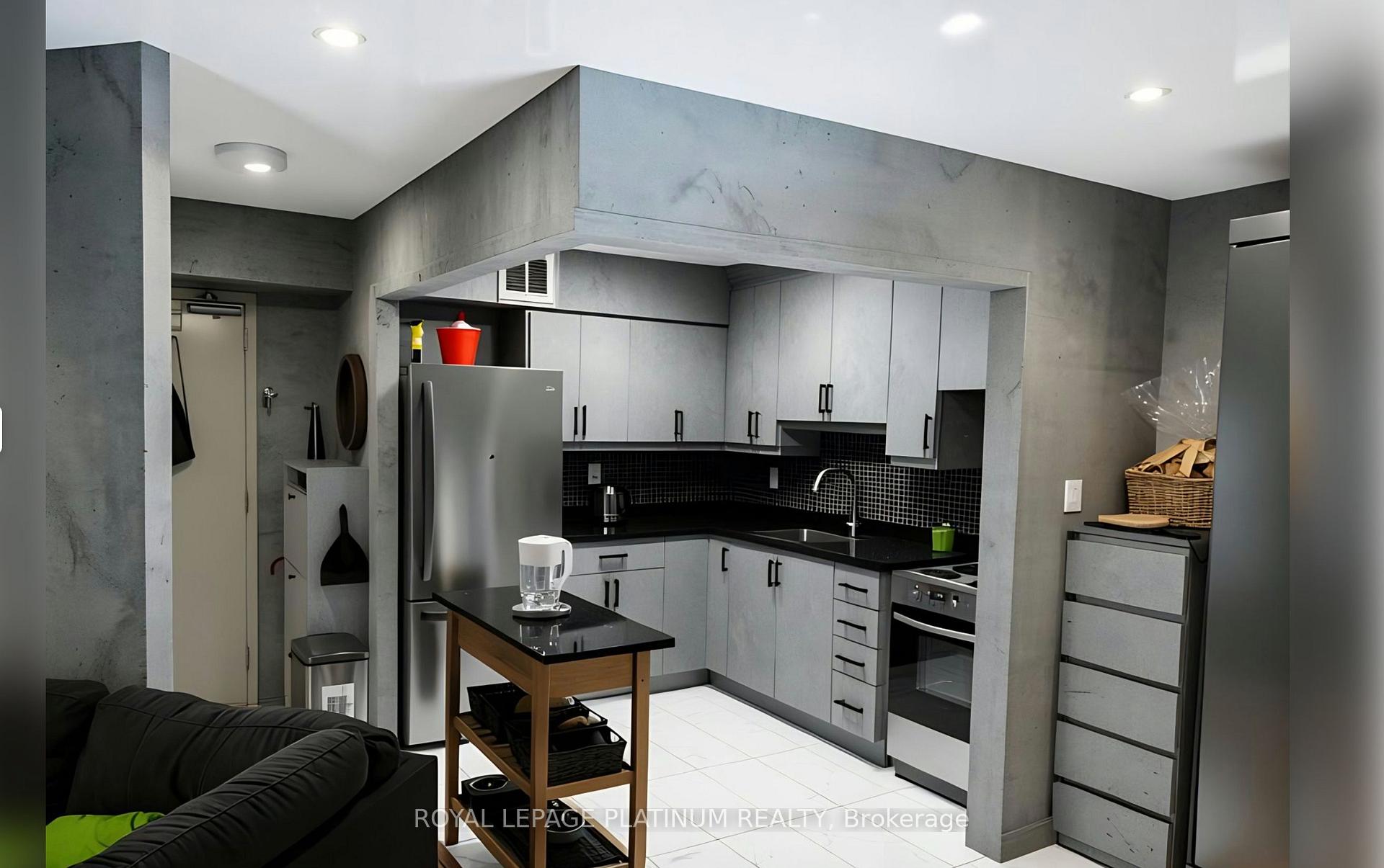 330 Dixon Road 408, Toronto, On M9r 1s9