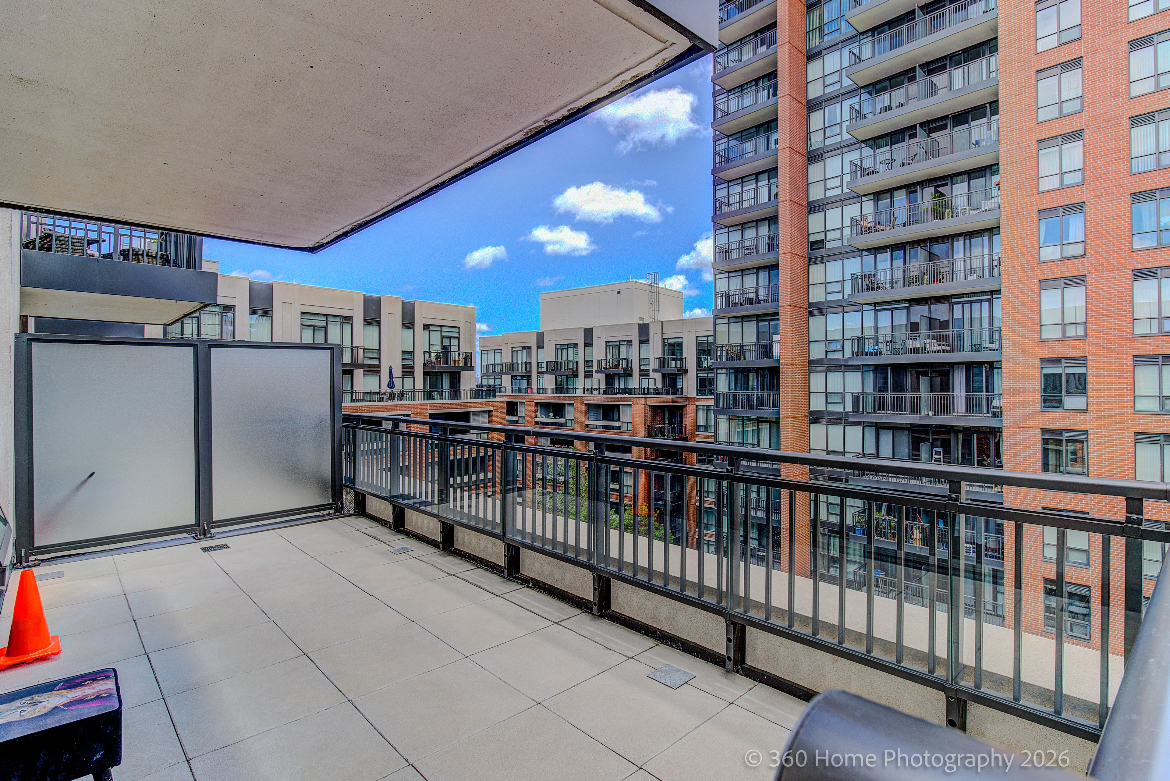 36 Via Bagnato 729, Toronto, On M6a 0b7