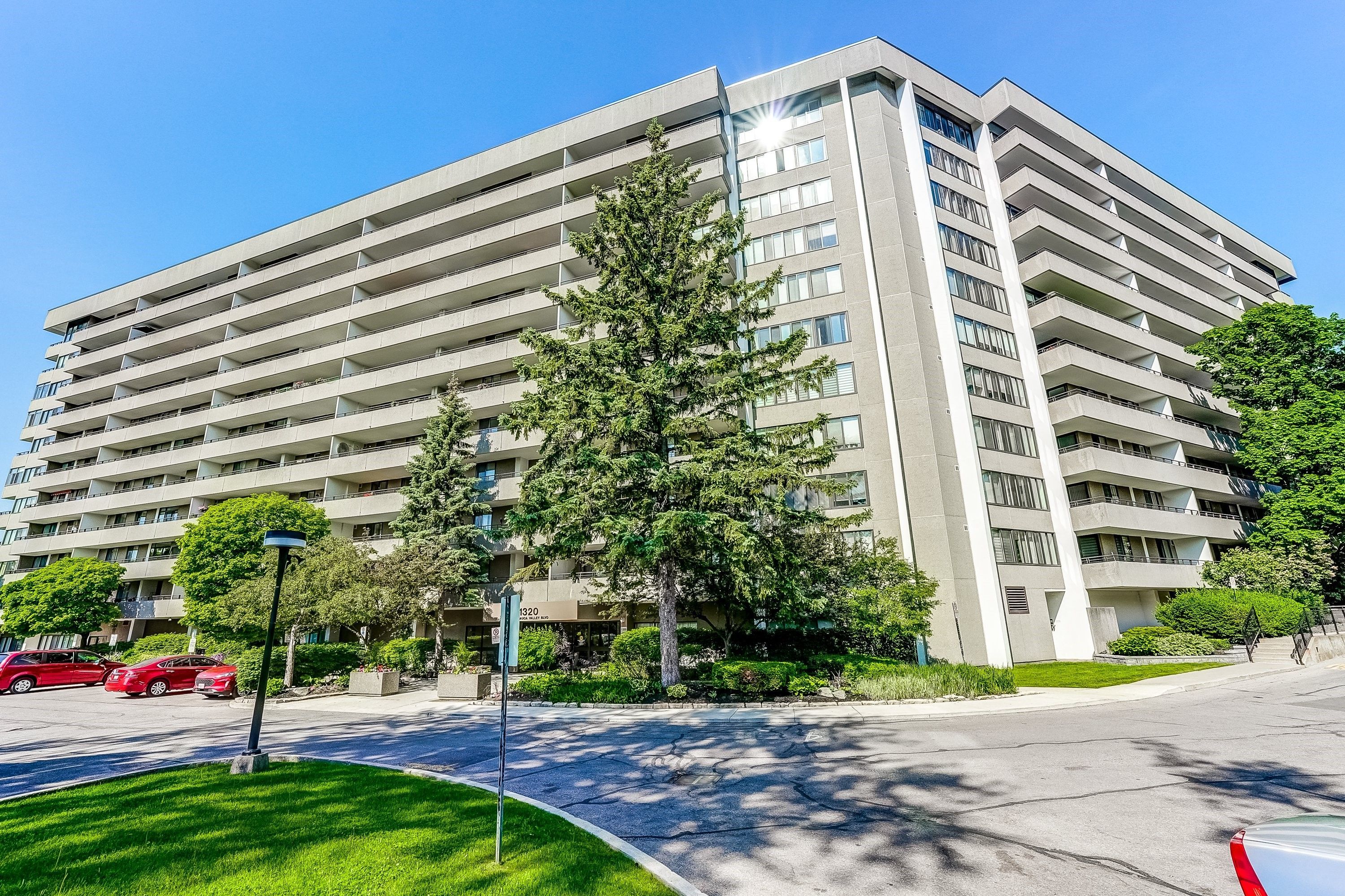 1320 Mississauga Valley Boulevard 906, Mississauga, On L5a 3s9