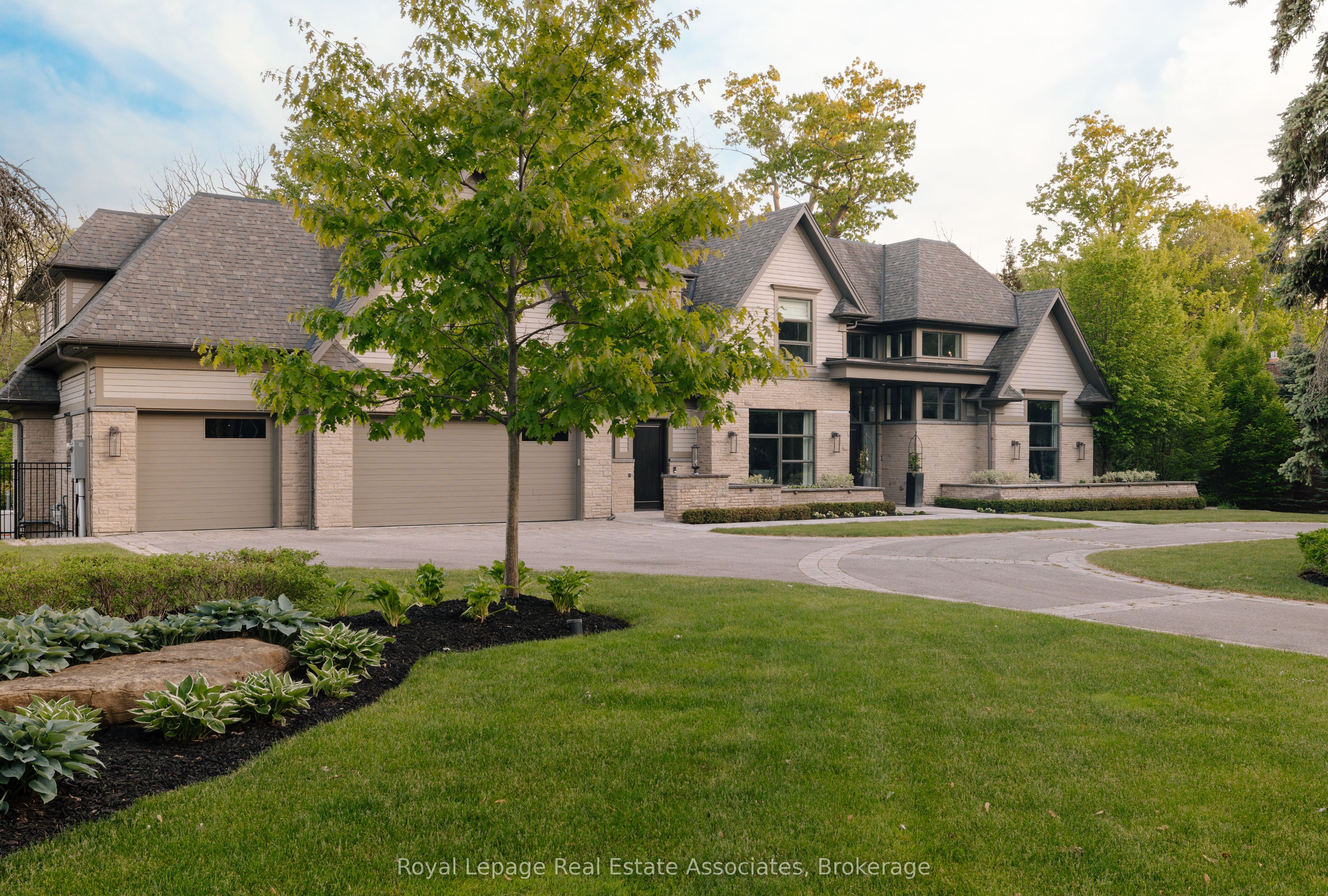 1412 Birchwood Drive, Mississauga, On L5j 1t2
