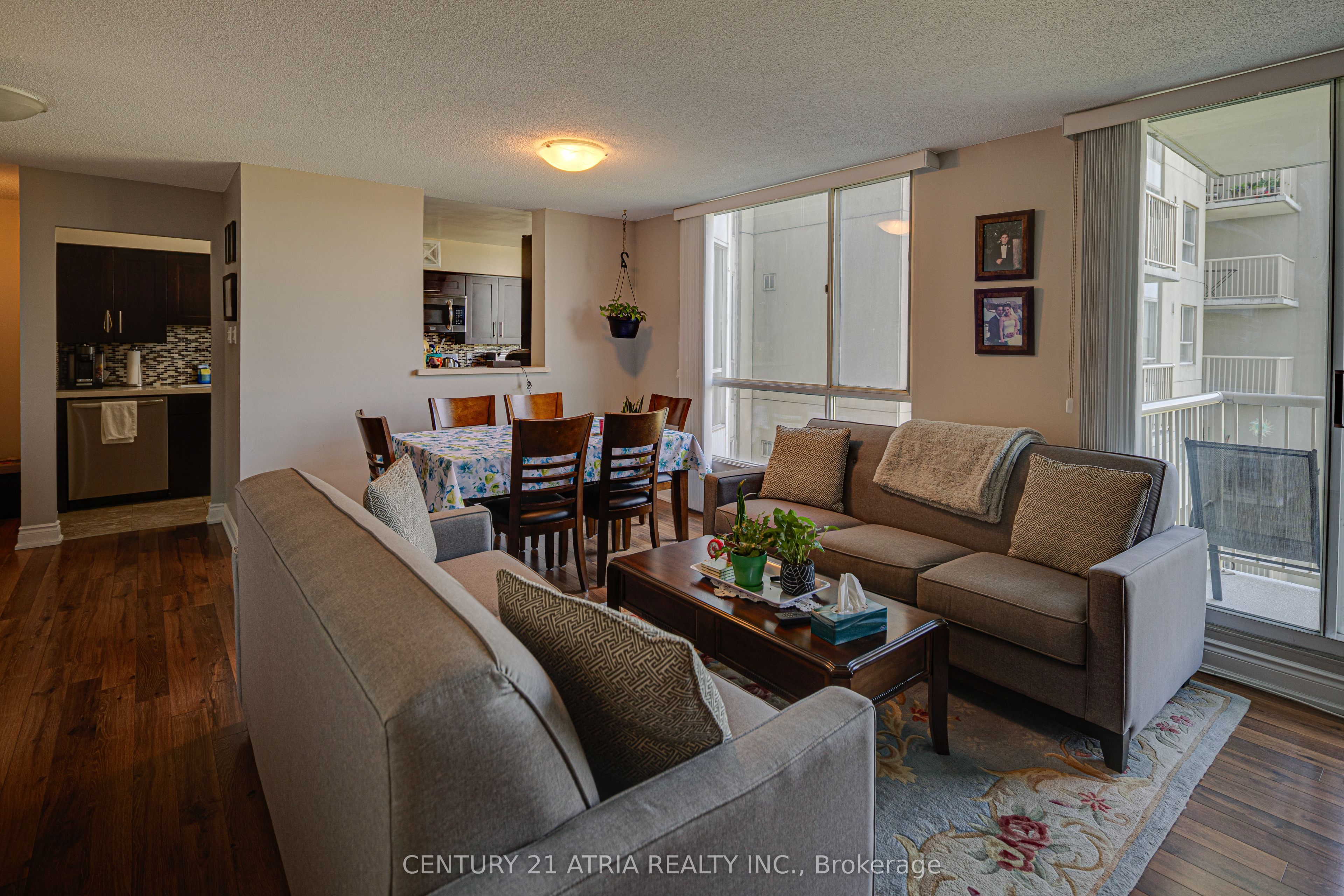 3077 Weston Road 606, Toronto, On M9m 3a1