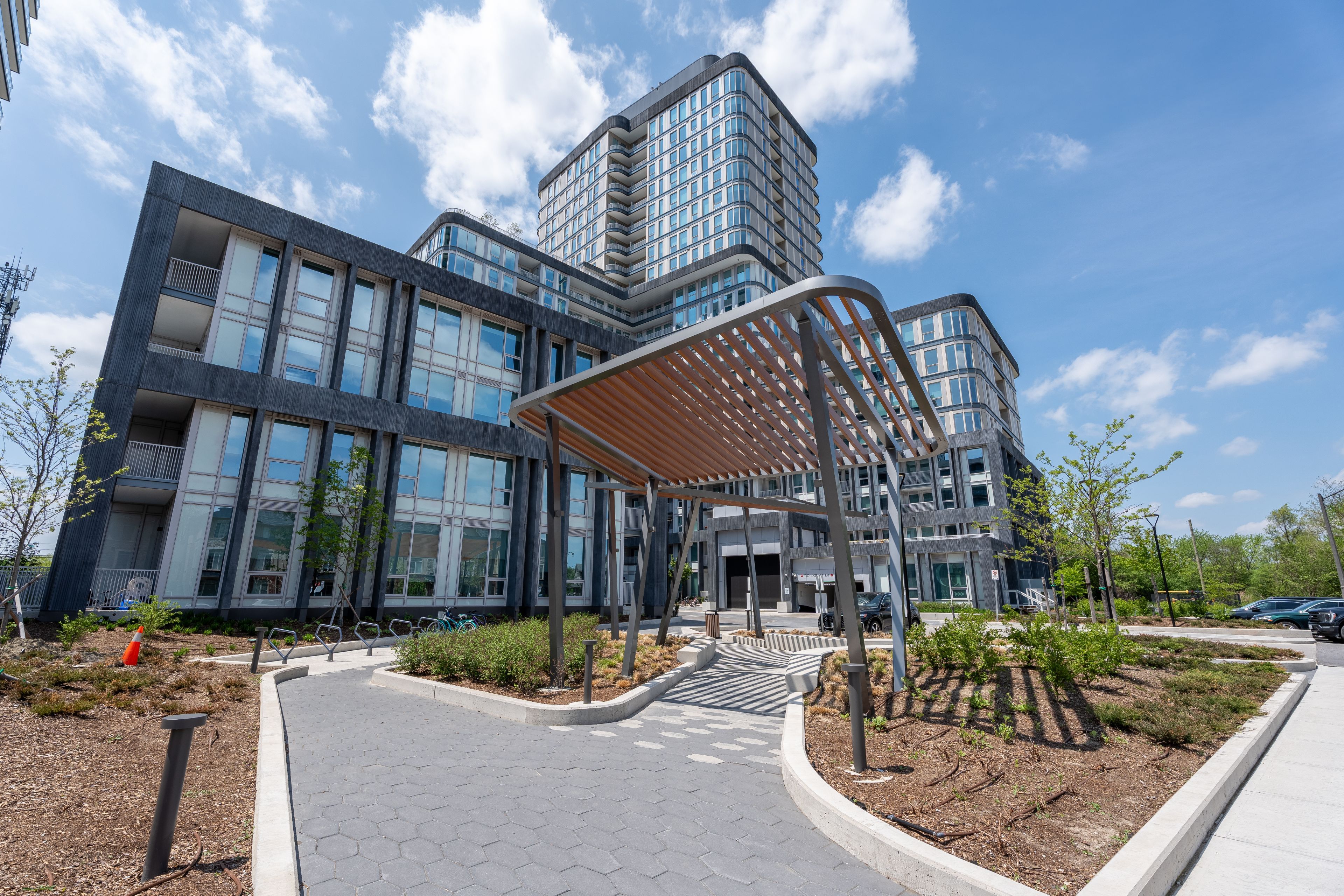 3240 Wiliam Coltson Avenue 527, Oakville, On L6h 8c8