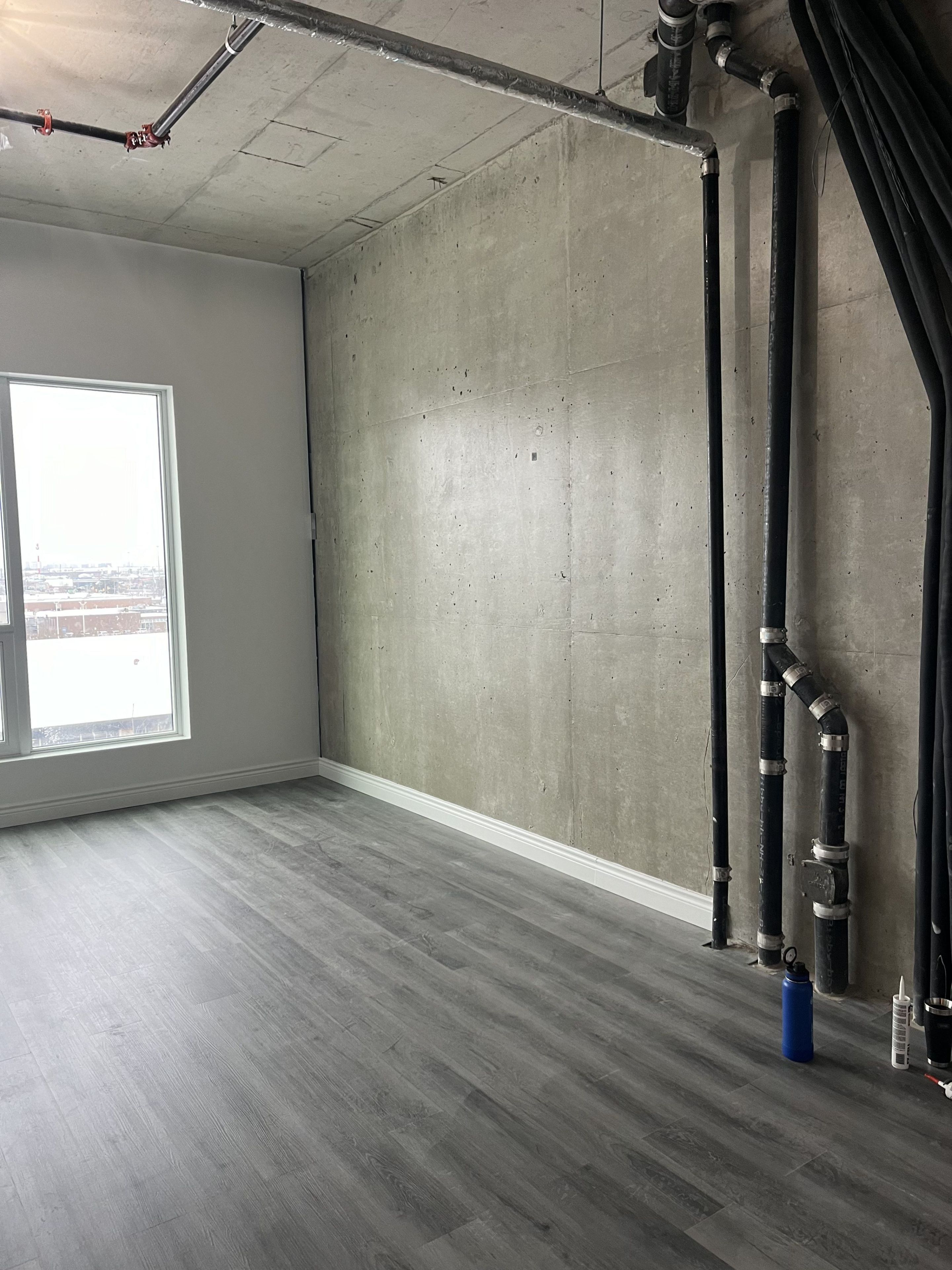 600 Dixon Road 423, Toronto, On M9w 1j1