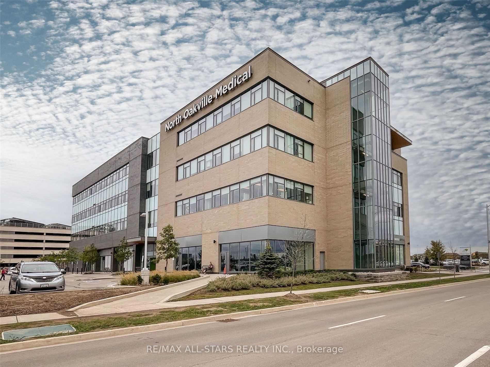 3075 Hospital Gate 416, Oakville, On L6m 1m1