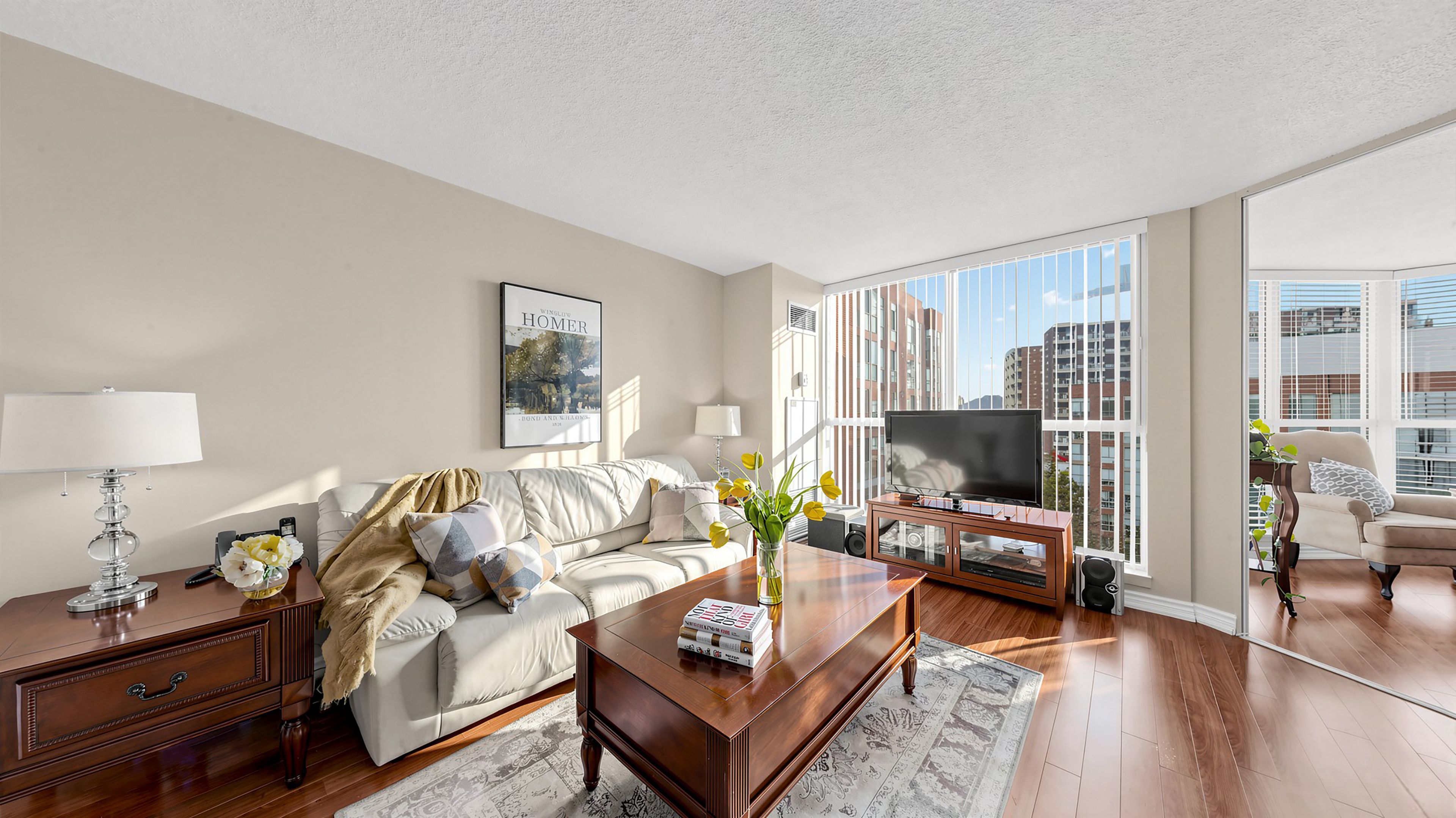 22 Southport Street 833, Toronto, On M6s 4y9