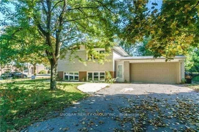 141 Summitcrest Drive, Toronto, On M9r 1a8