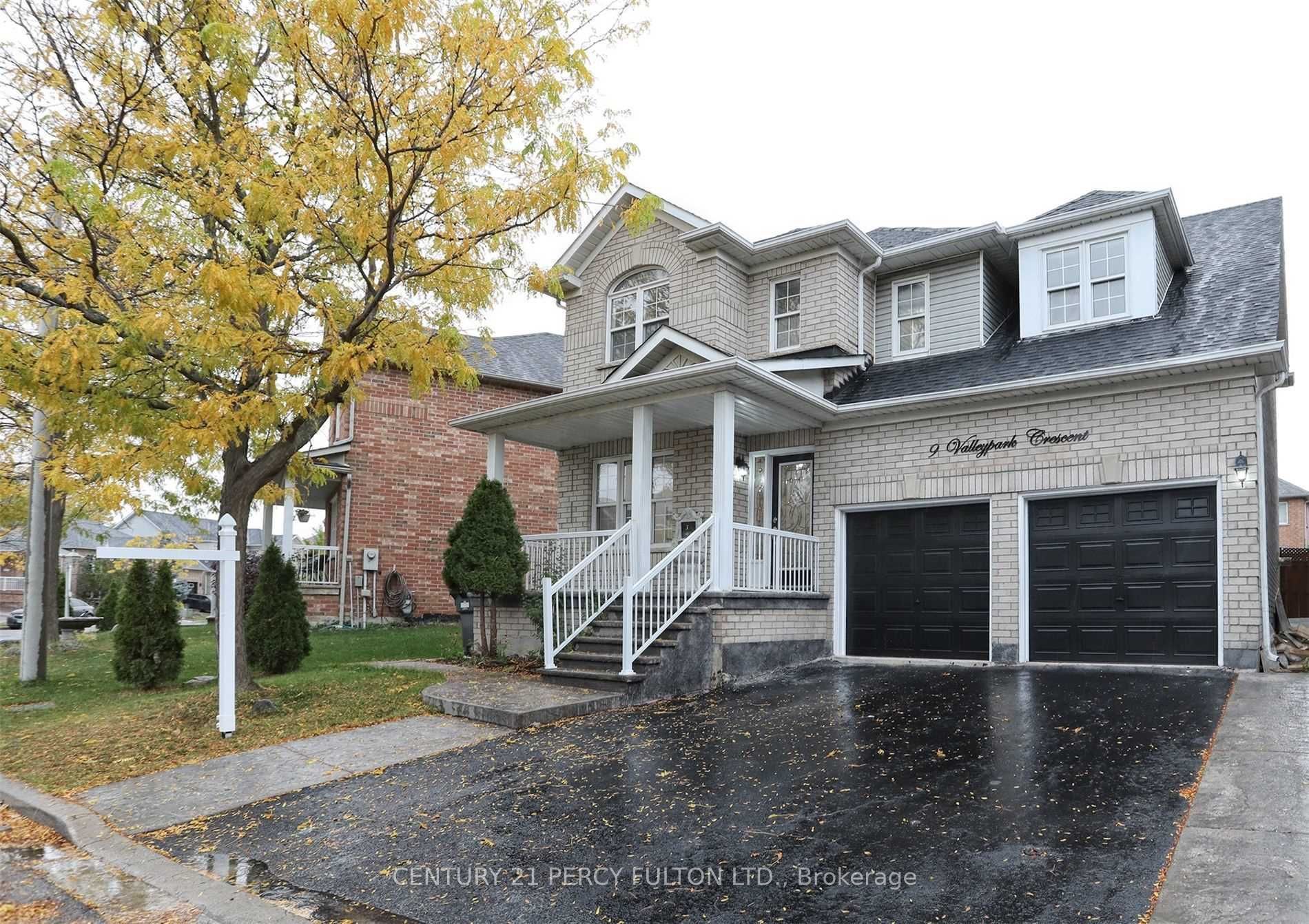 9 Valleypark Crescent, Brampton, On L7a 1x8