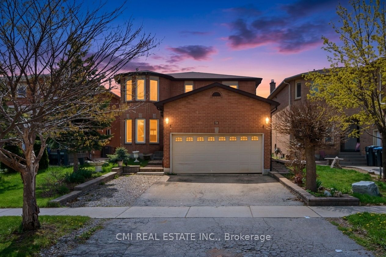 31 Castlehill Road, Brampton, On L6x 4e3