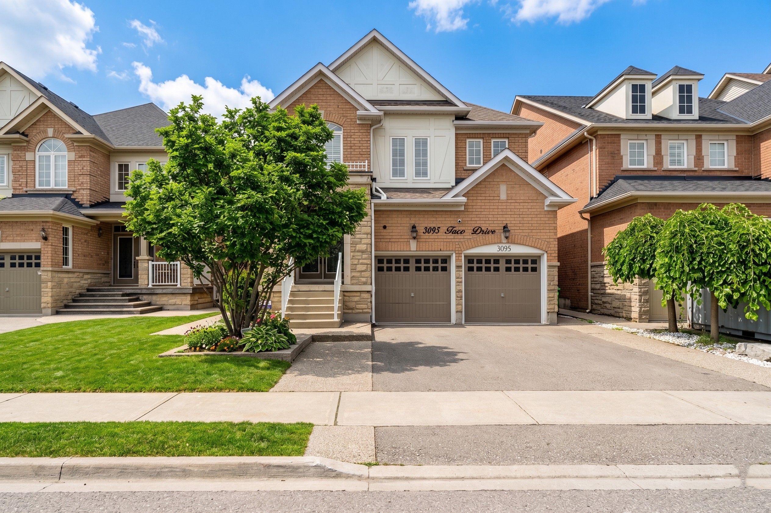 3095 Tacc Drive, Mississauga, On L5m 0a9