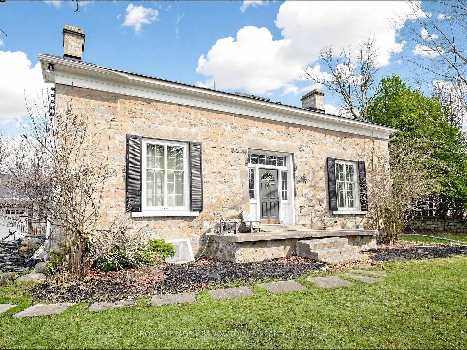 5595 25 Side Road, Milton, On L7j 2l7