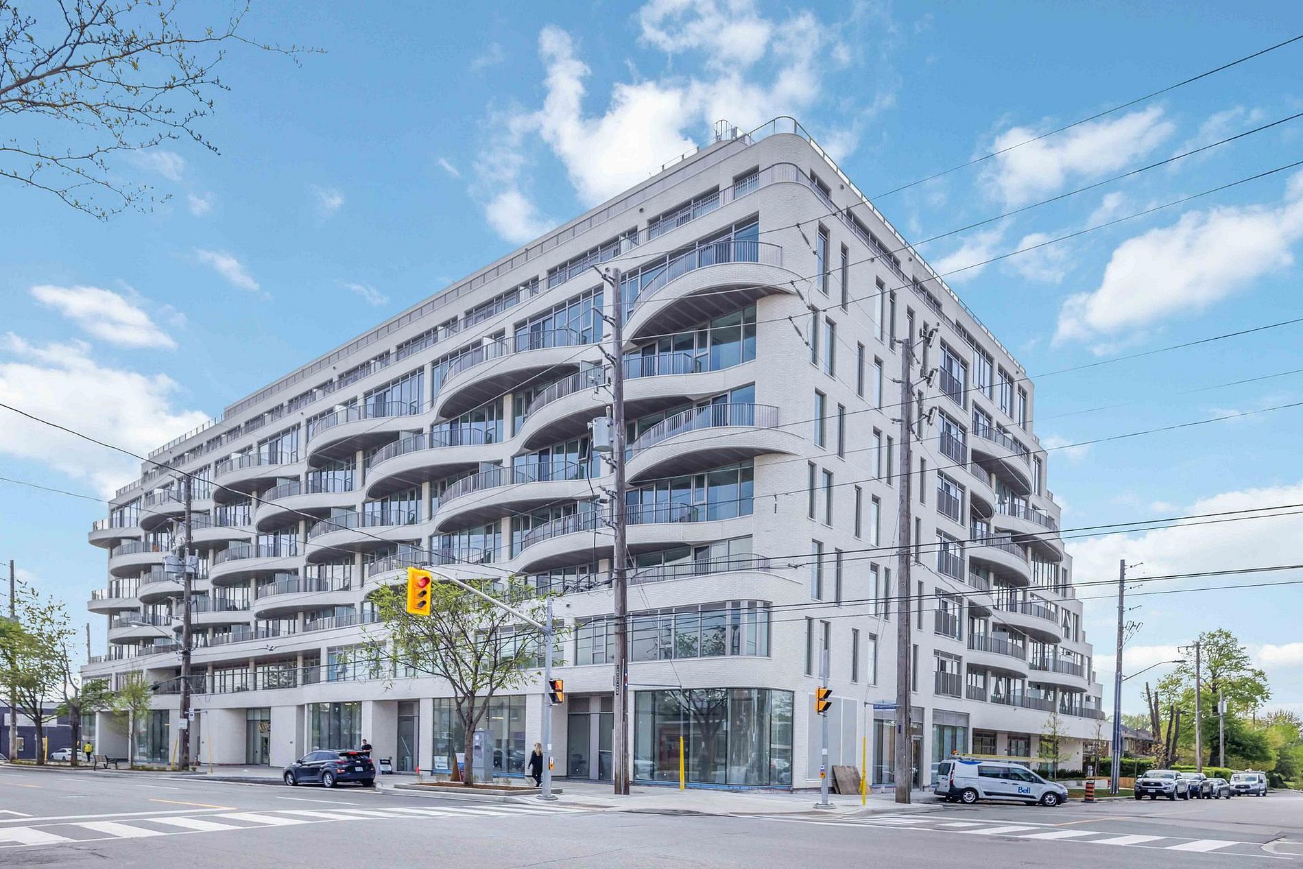689 The Queensway 709, Toronto, On M8y 0c8