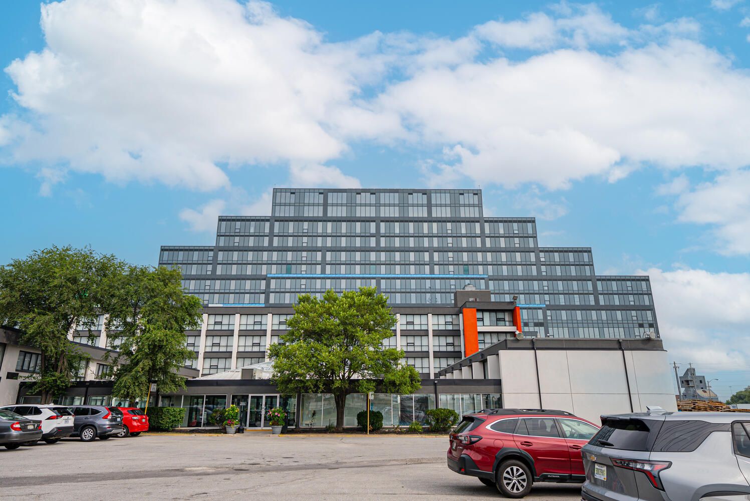 996 Martin Grove Road 319, Toronto, On M9w 4v8