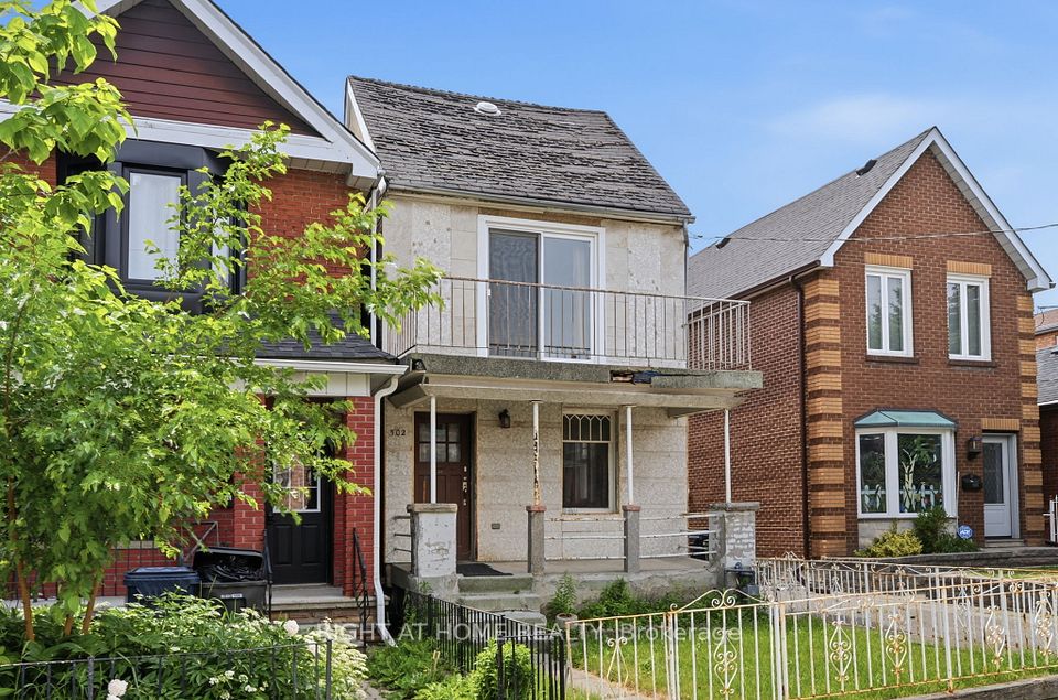 502 Salem Avenue N, Toronto, On M6h 3e1
