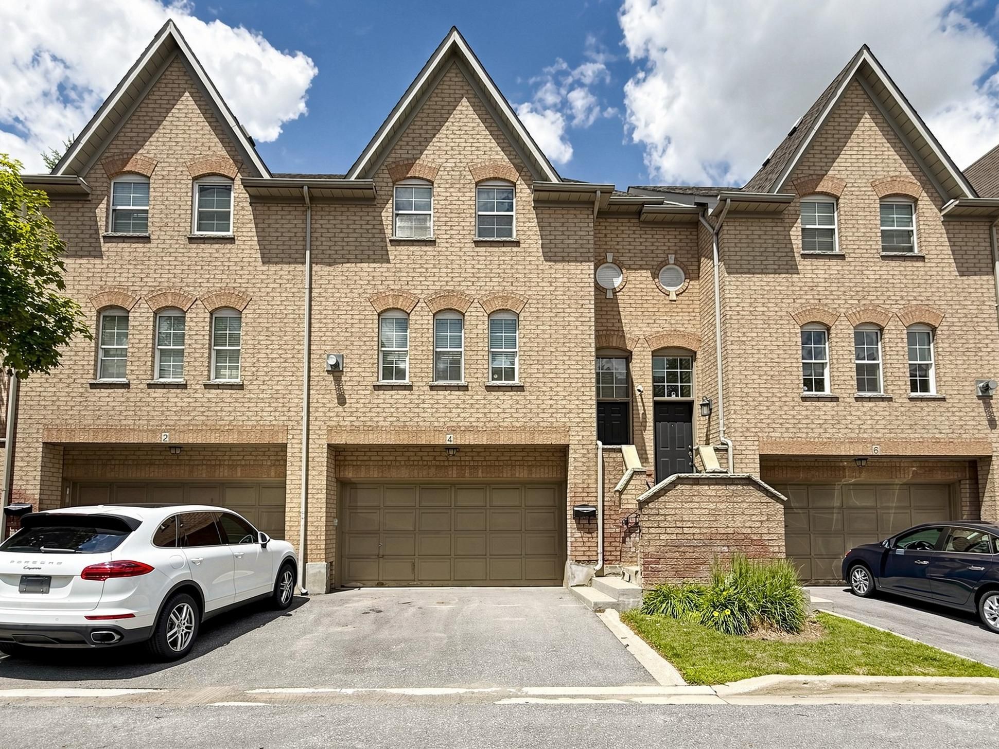 8305 Mclaughlin Road 4, Brampton, On L6y 5g3